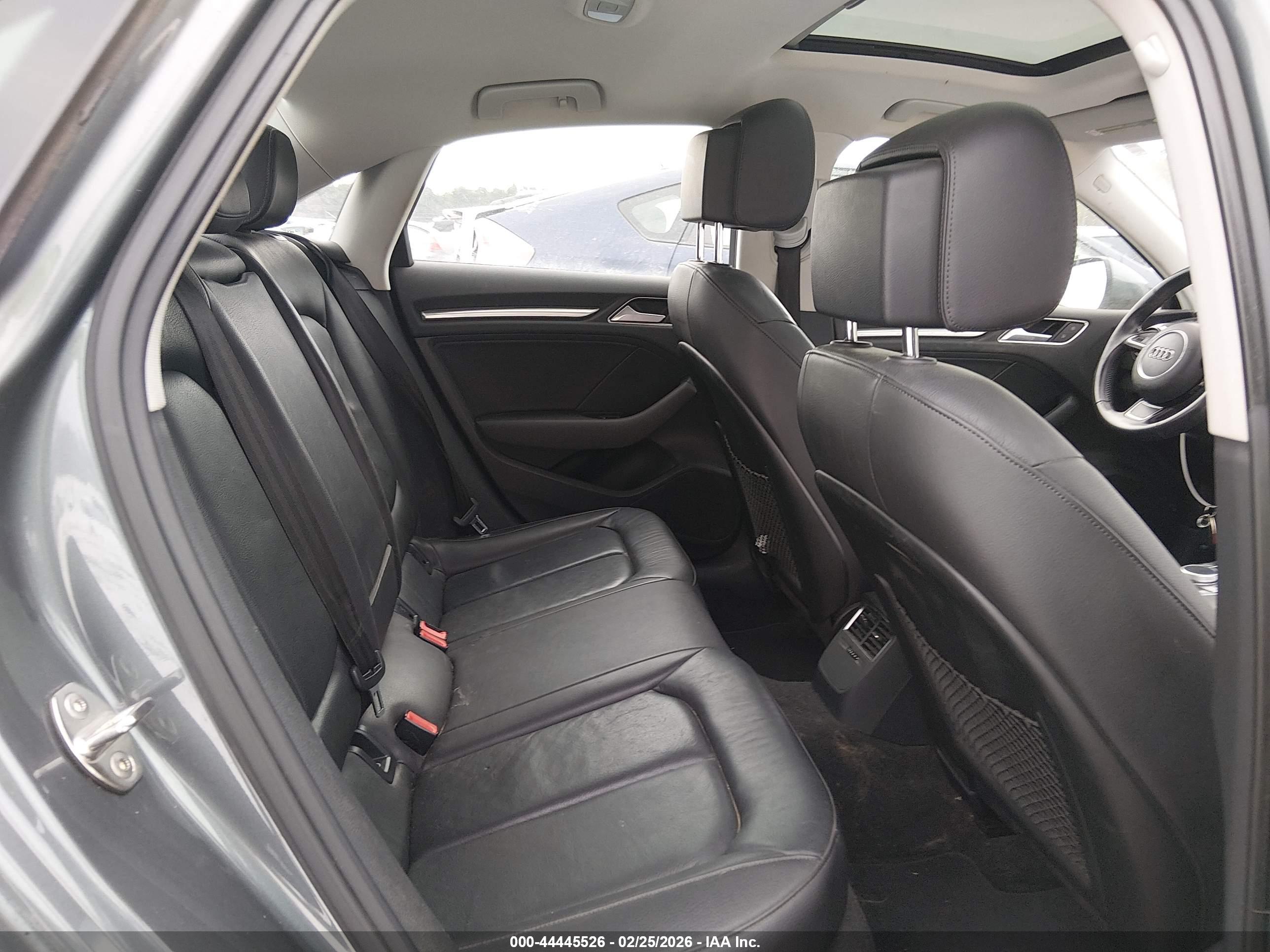AUDI A3 image 8