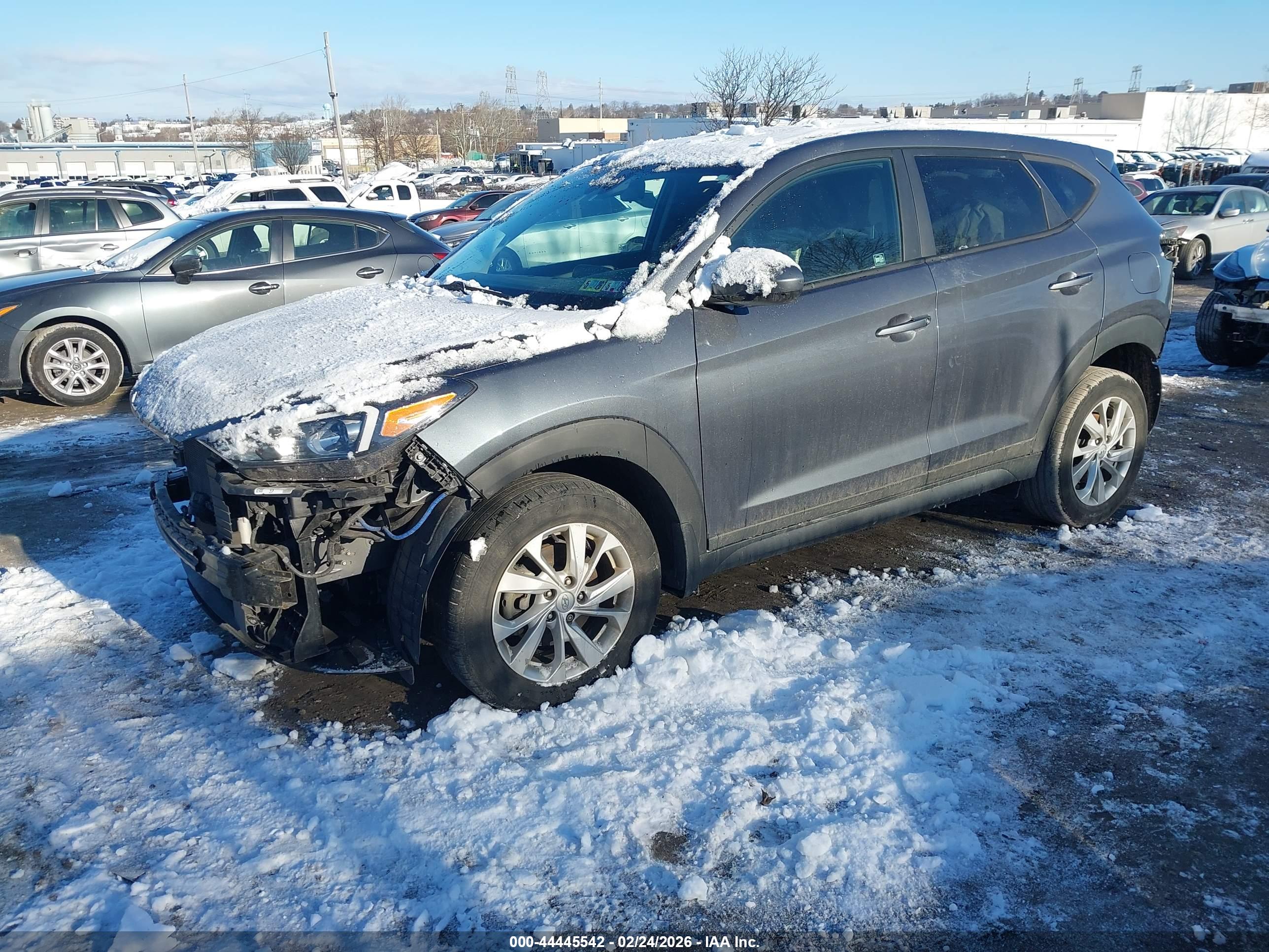 HYUNDAI TUCSON image 2