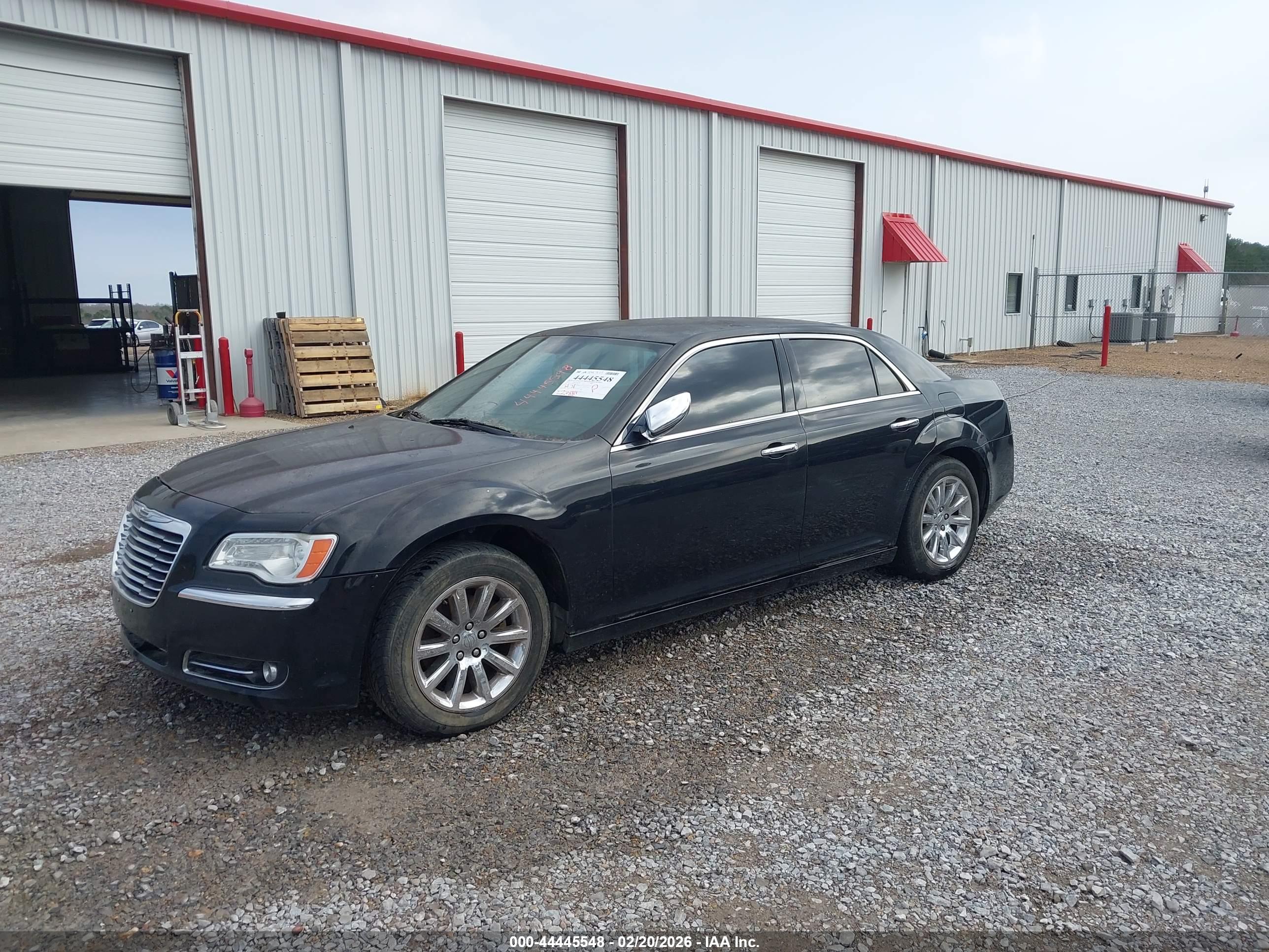 CHRYSLER 300 image 2