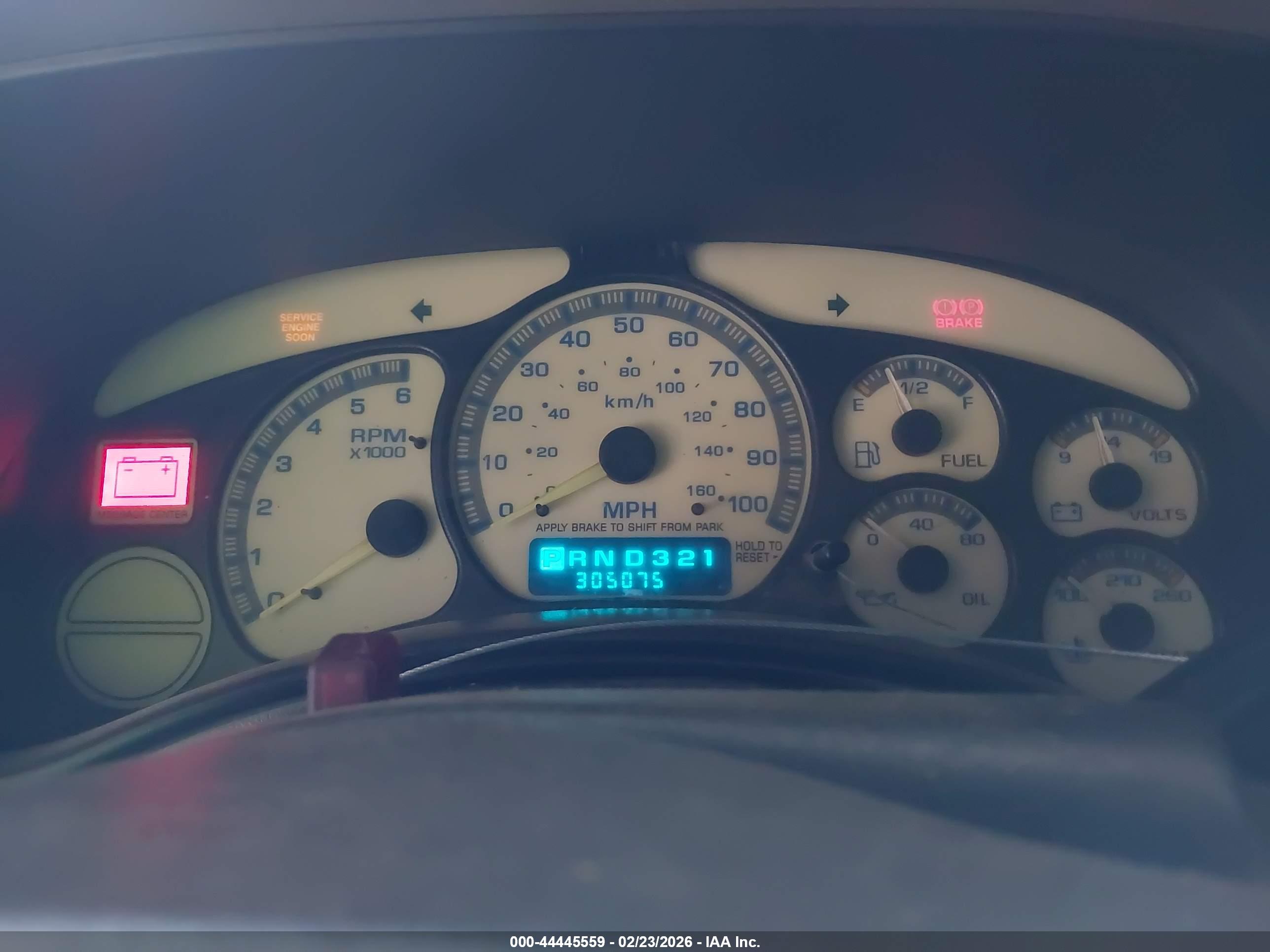 CHEVROLET SILVERADO image 7