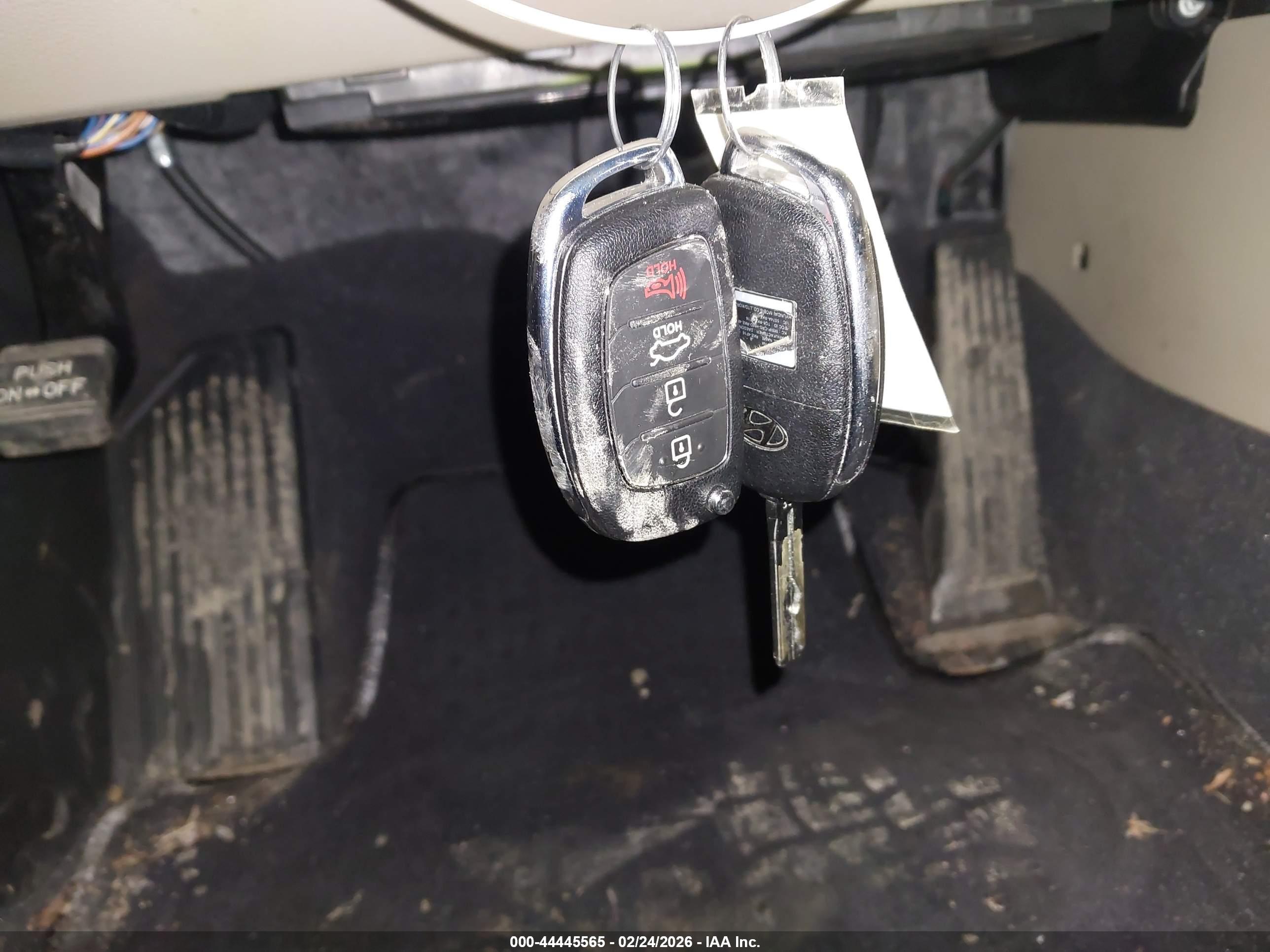 HYUNDAI SONATA image 11