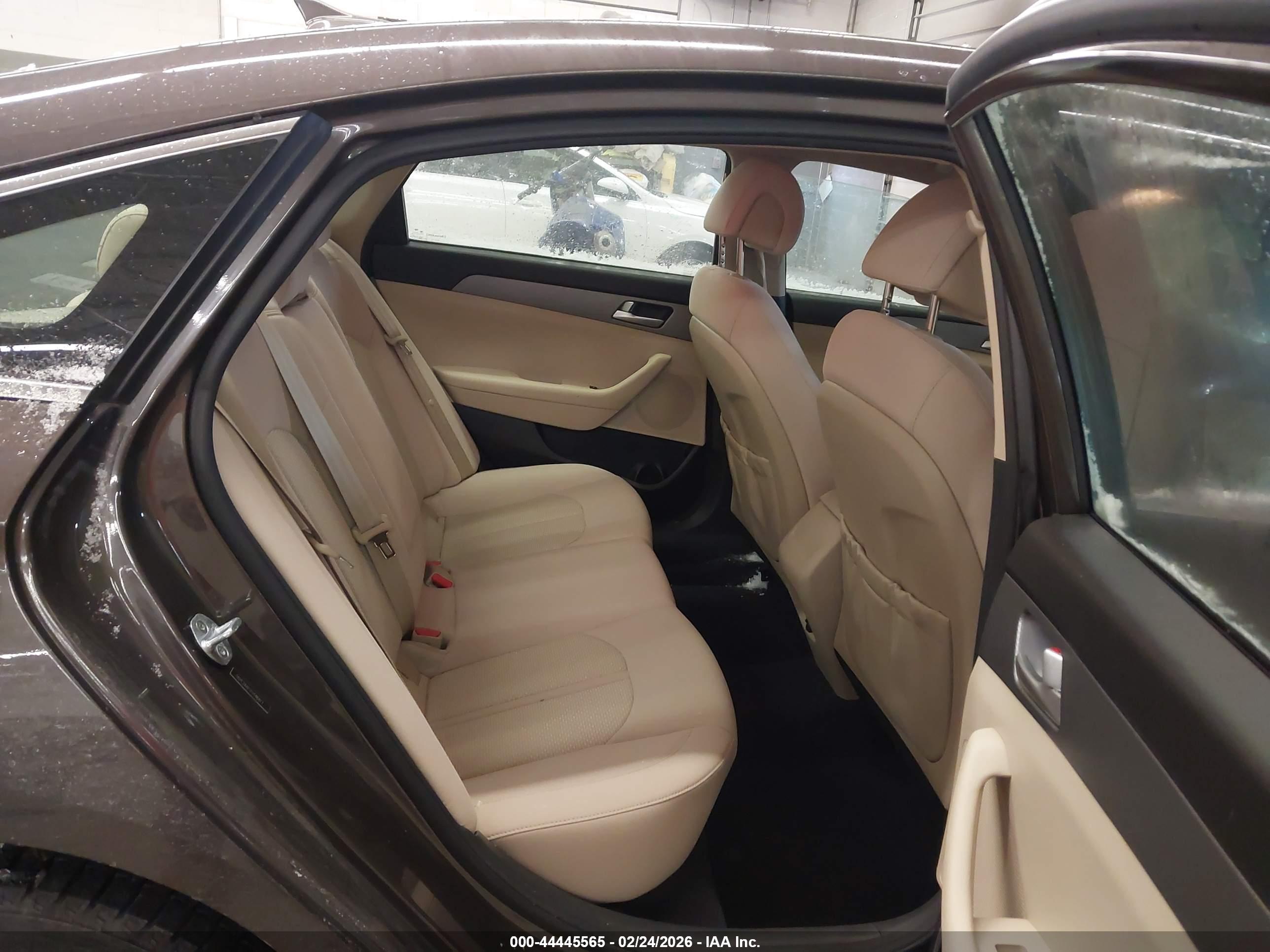 HYUNDAI SONATA image 8