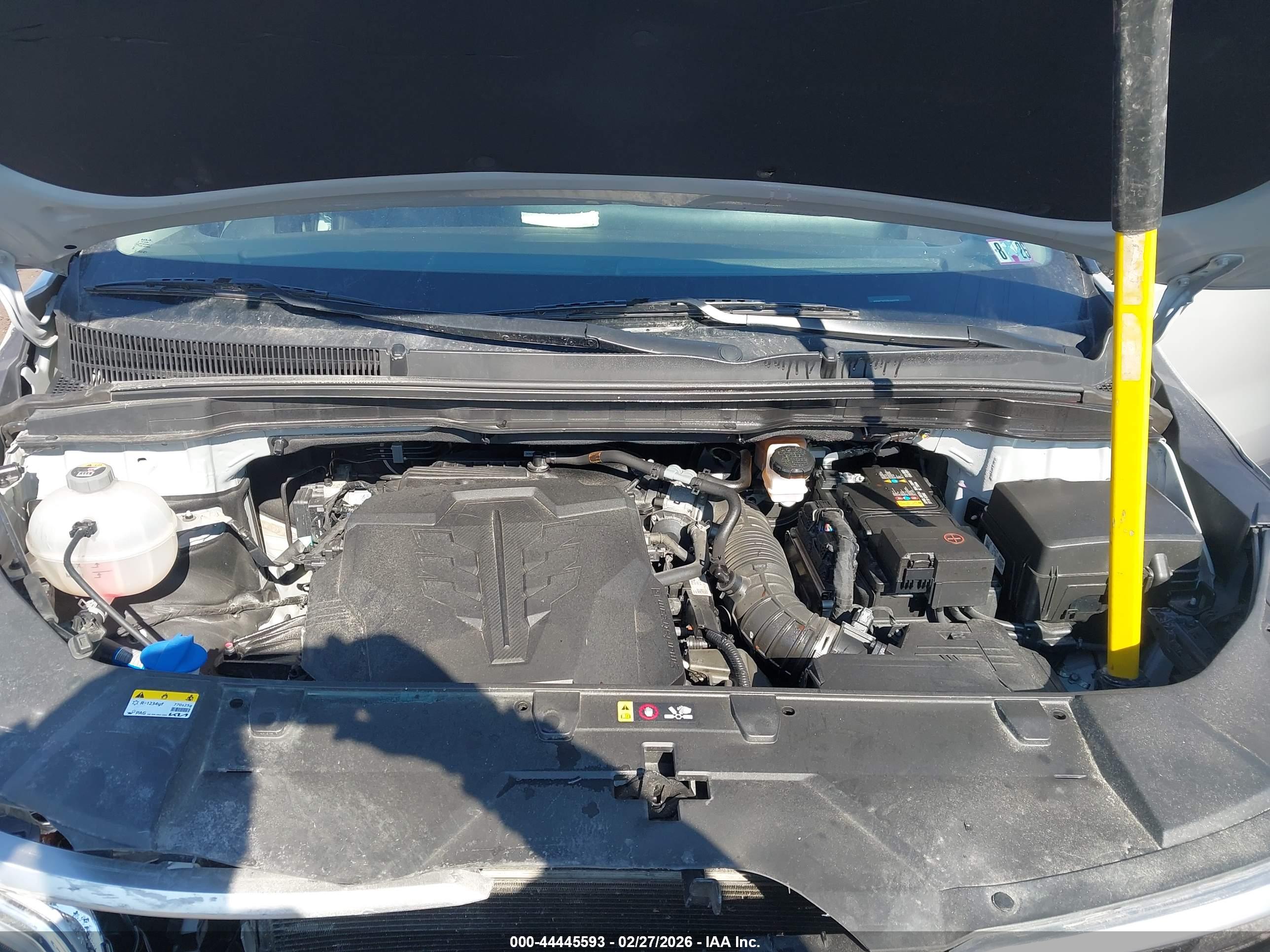 KIA CARNIVAL image 10