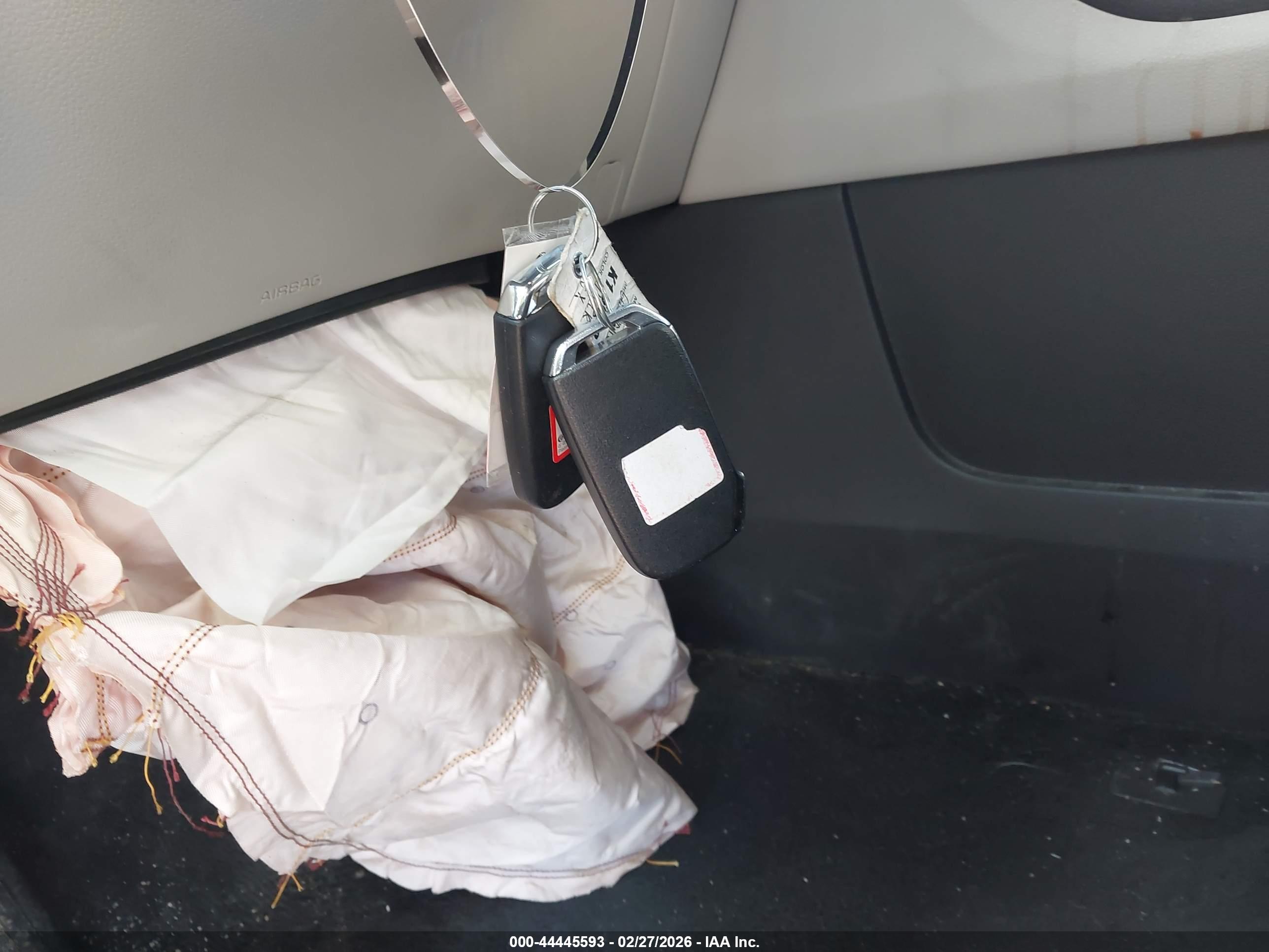 KIA CARNIVAL image 11