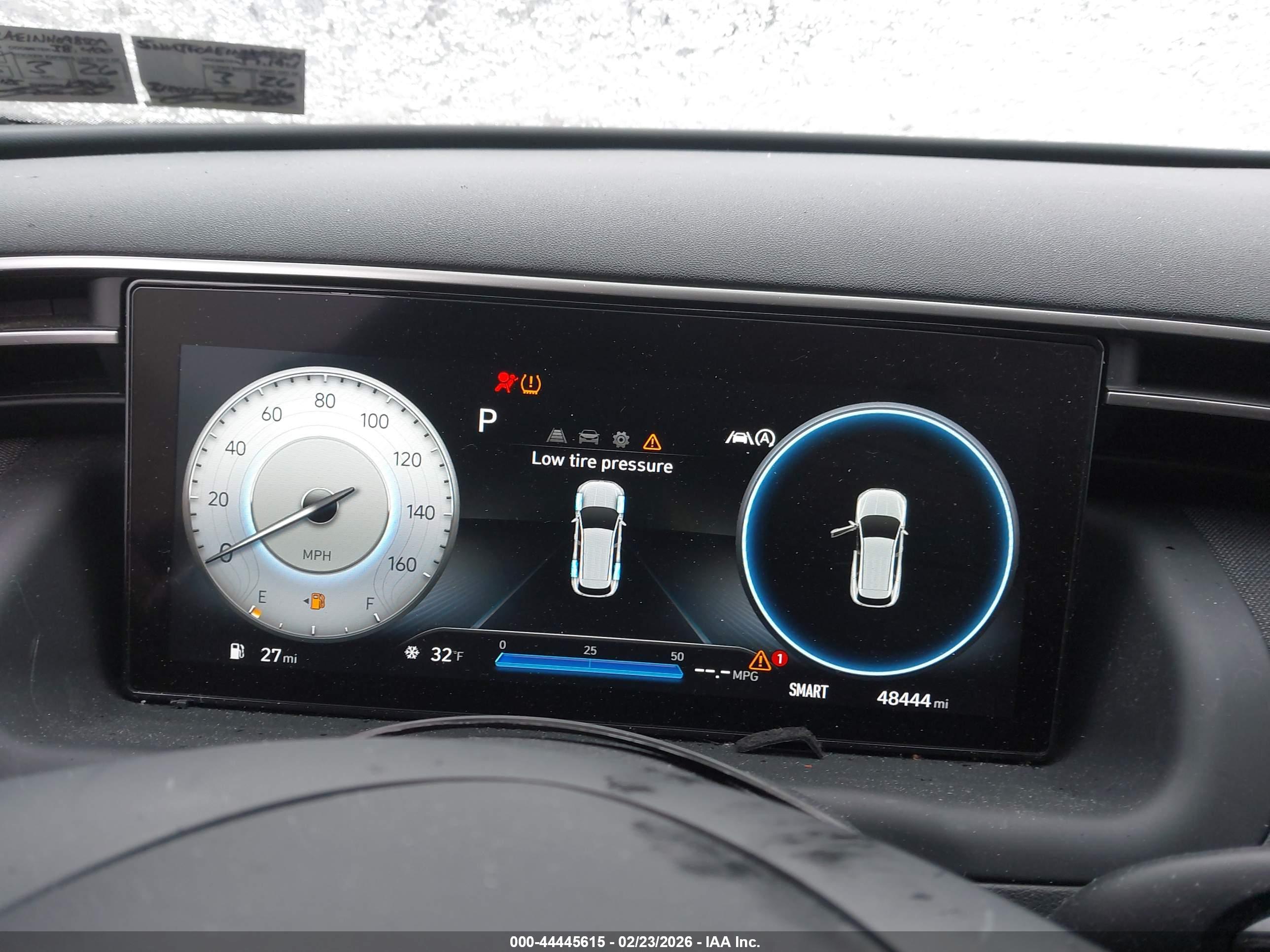 HYUNDAI TUCSON image 7