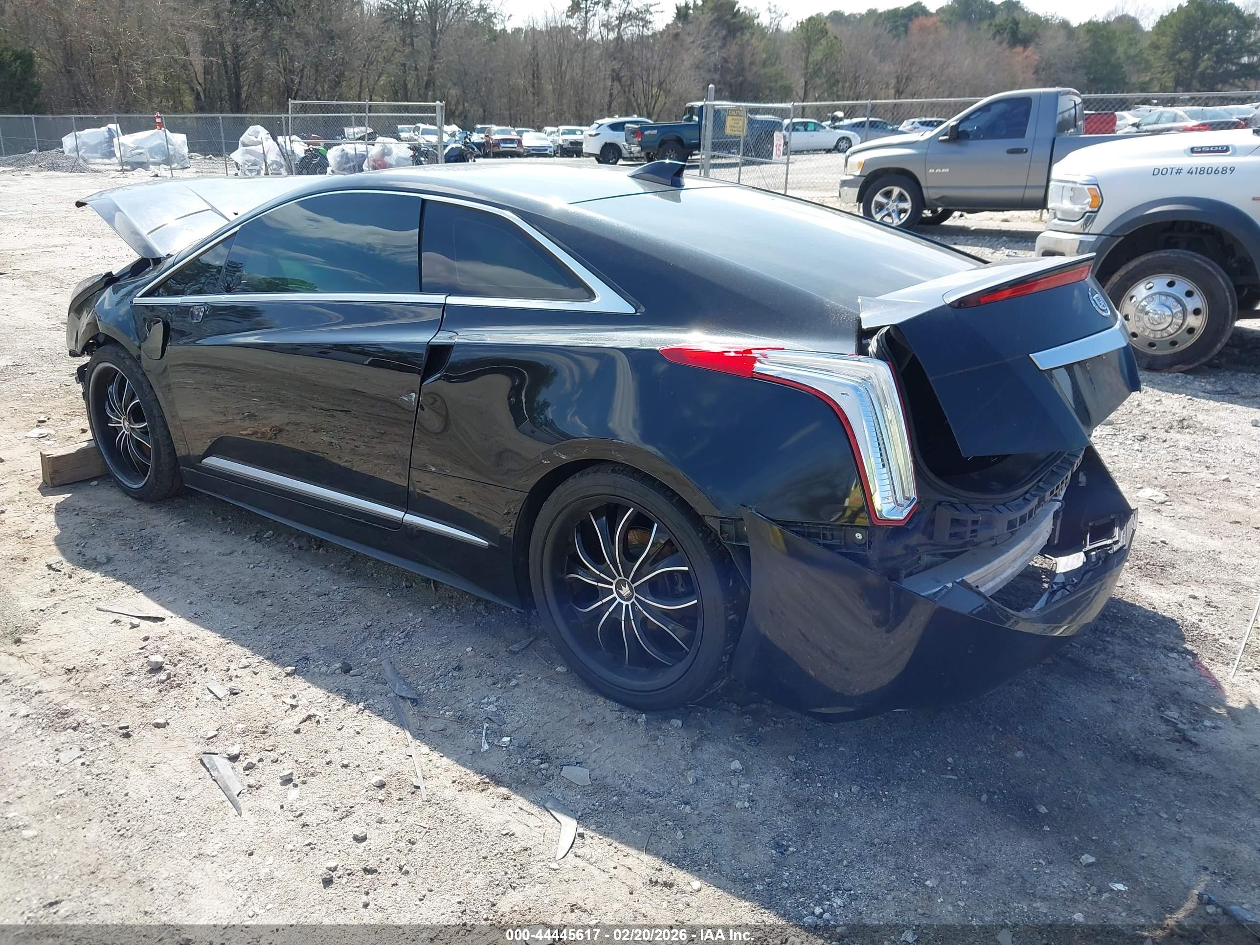 CADILLAC ELR image 3