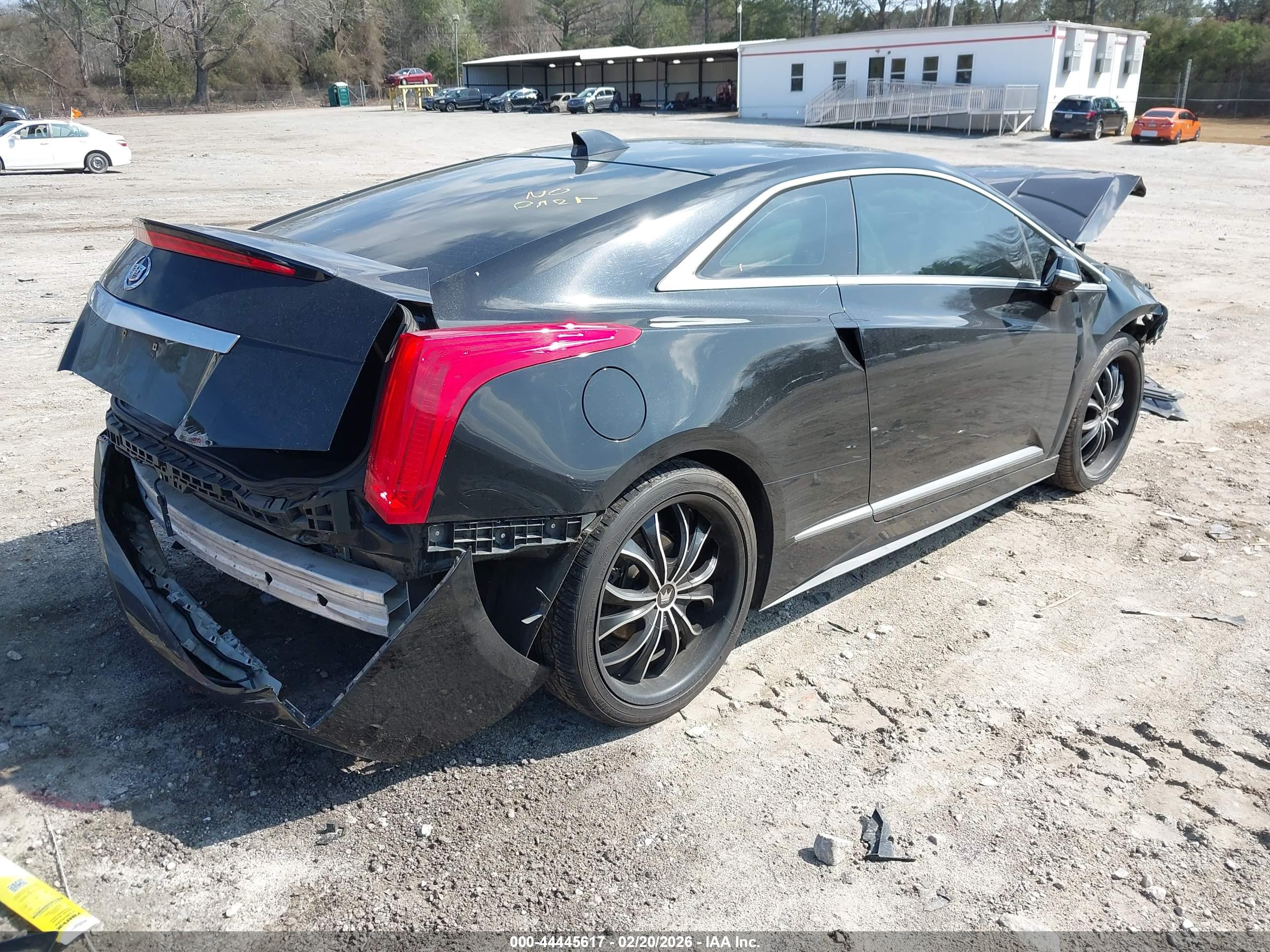 CADILLAC ELR image 4