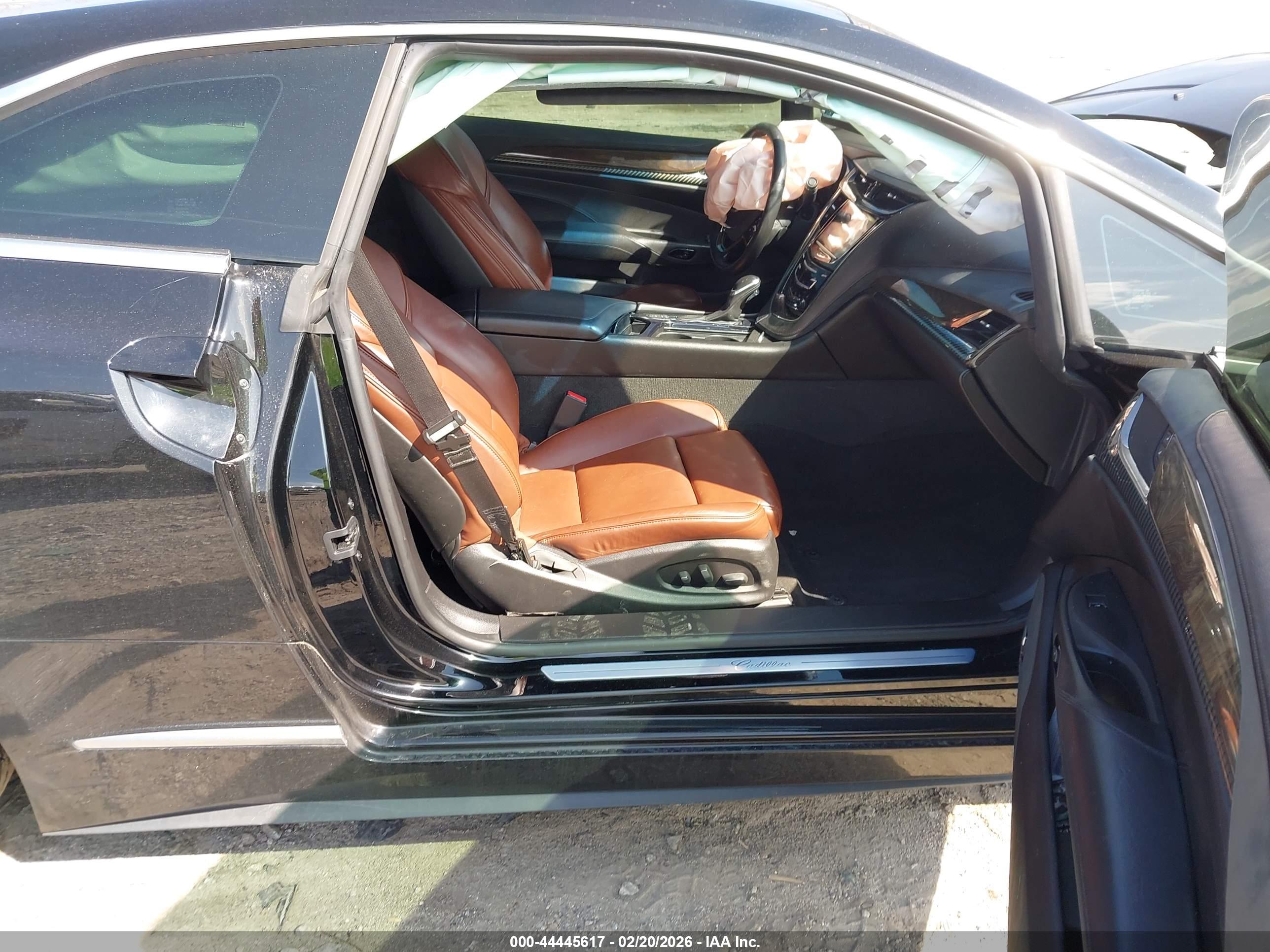 CADILLAC ELR image 5