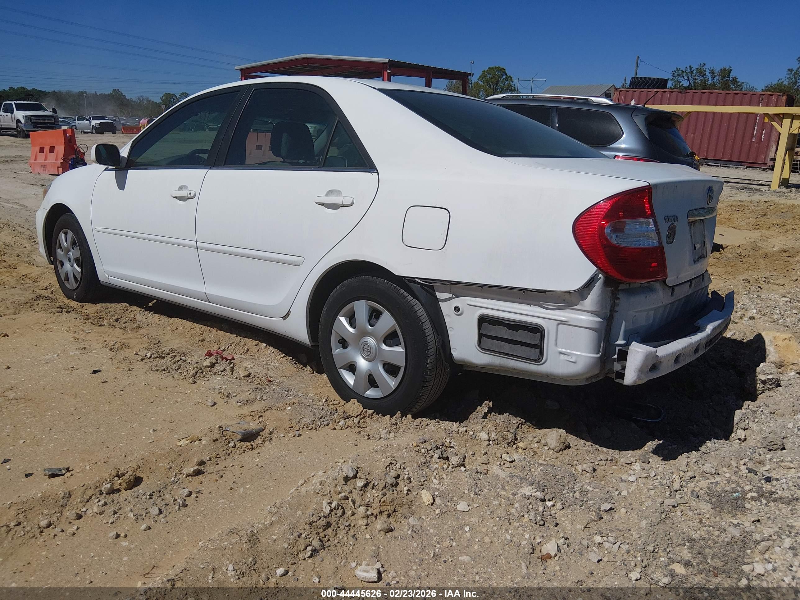 TOYOTA CAMRY image 3