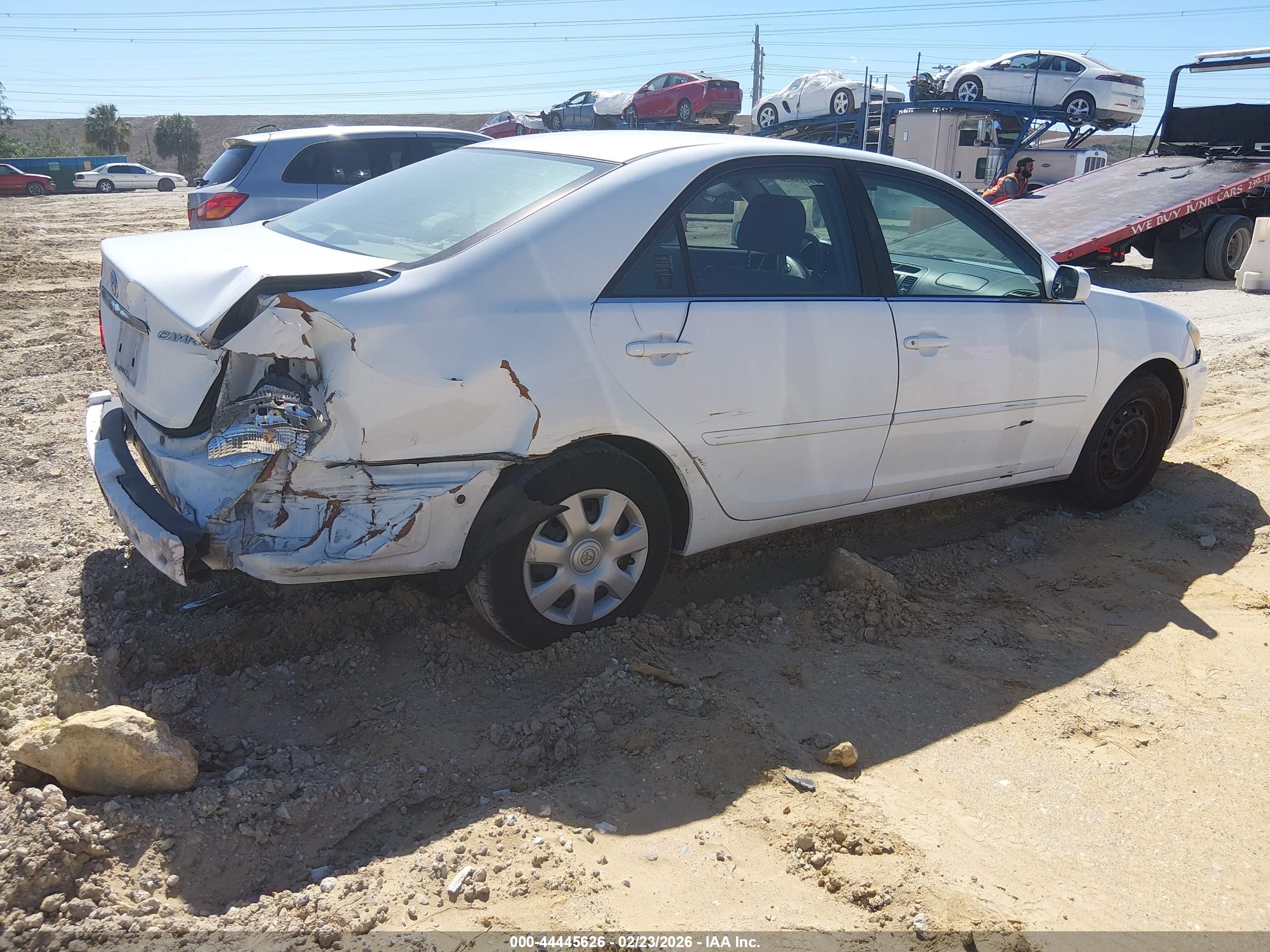 TOYOTA CAMRY image 4