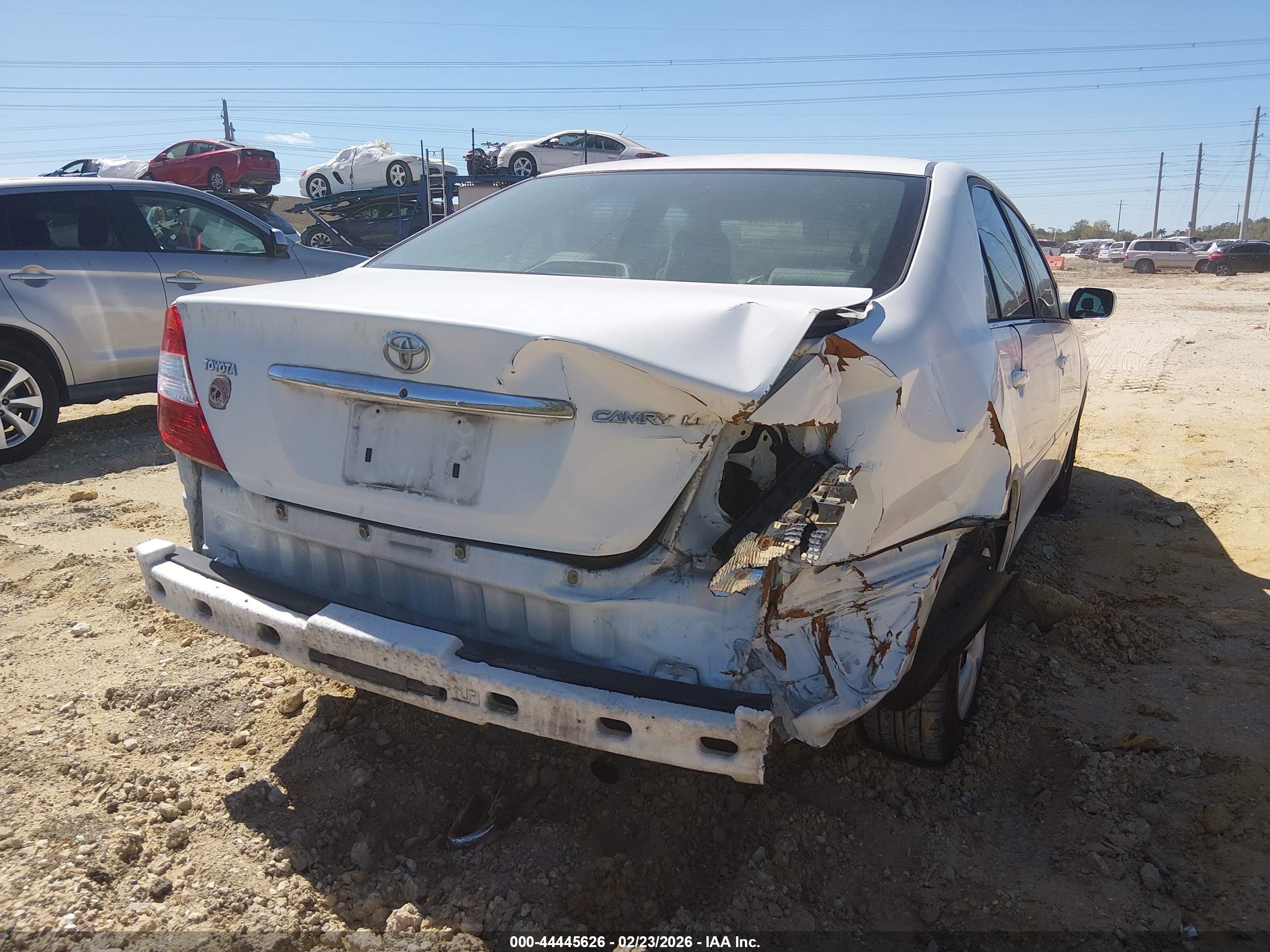 TOYOTA CAMRY image 6