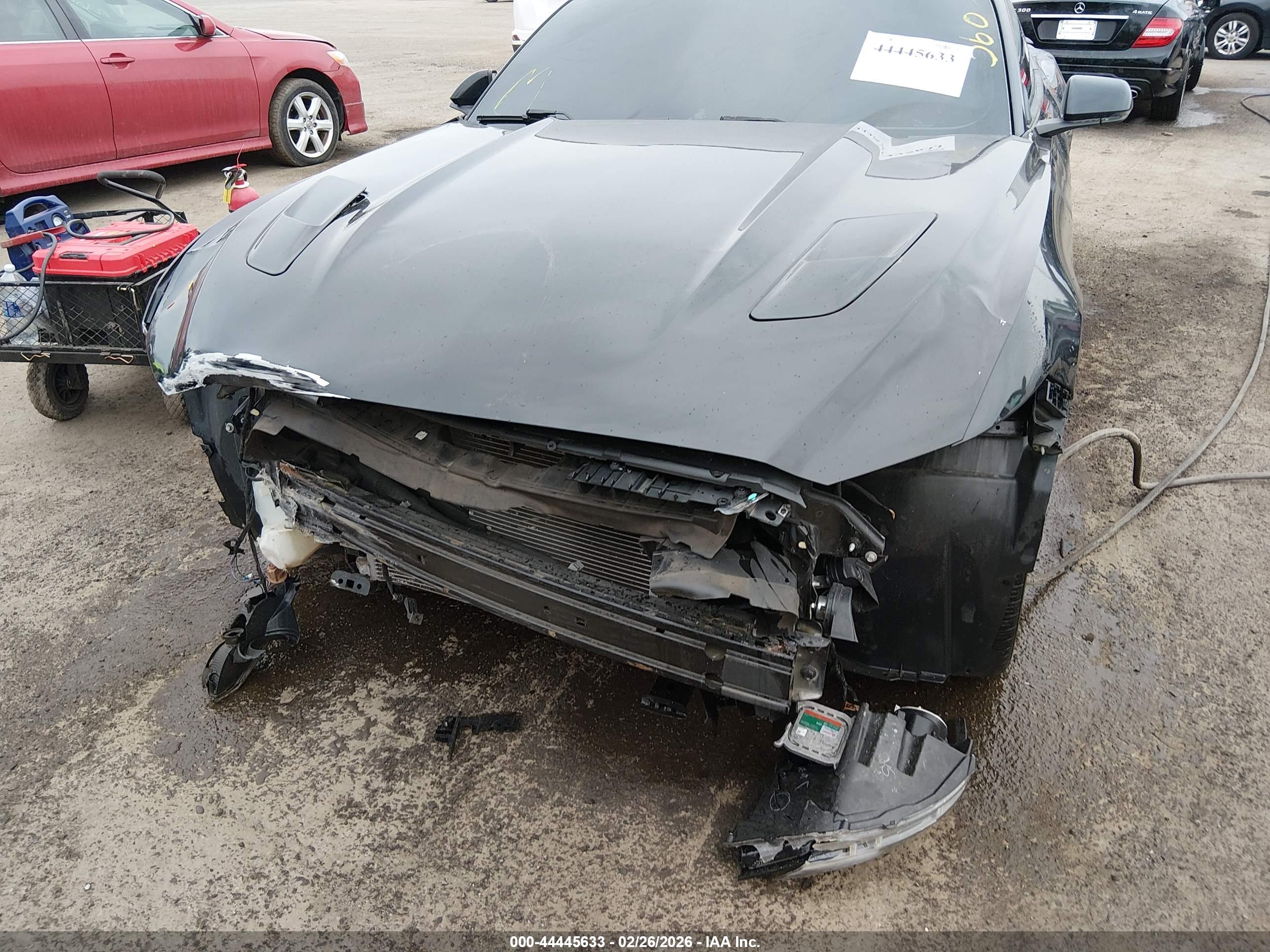 FORD MUSTANG image 6