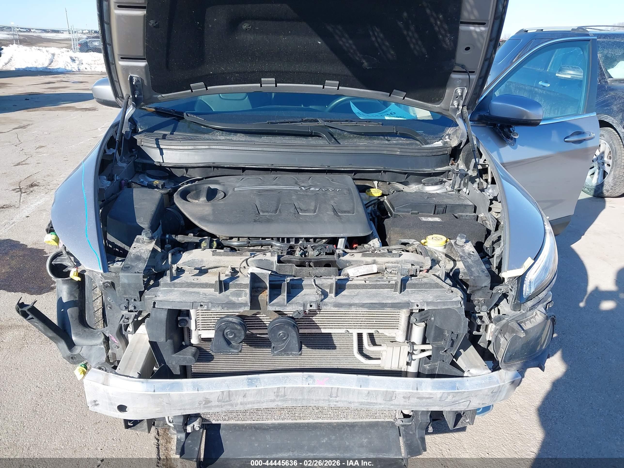JEEP CHEROKEE image 10
