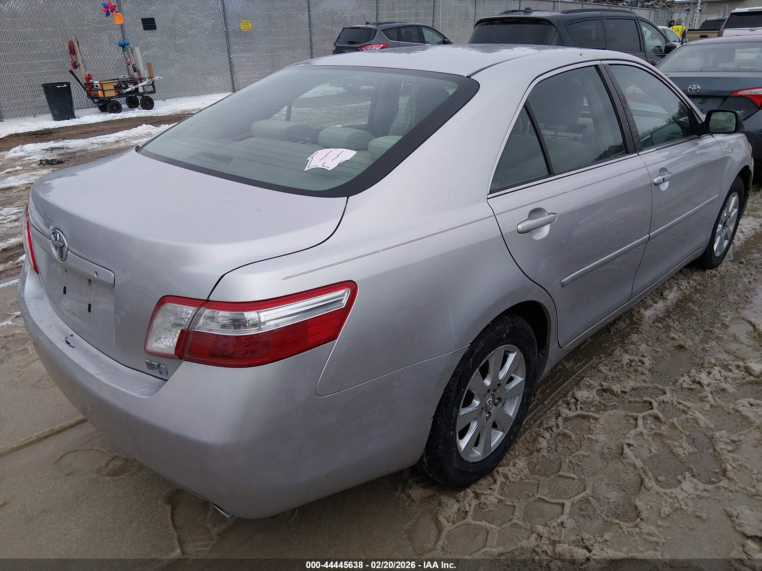 TOYOTA CAMRY image 4