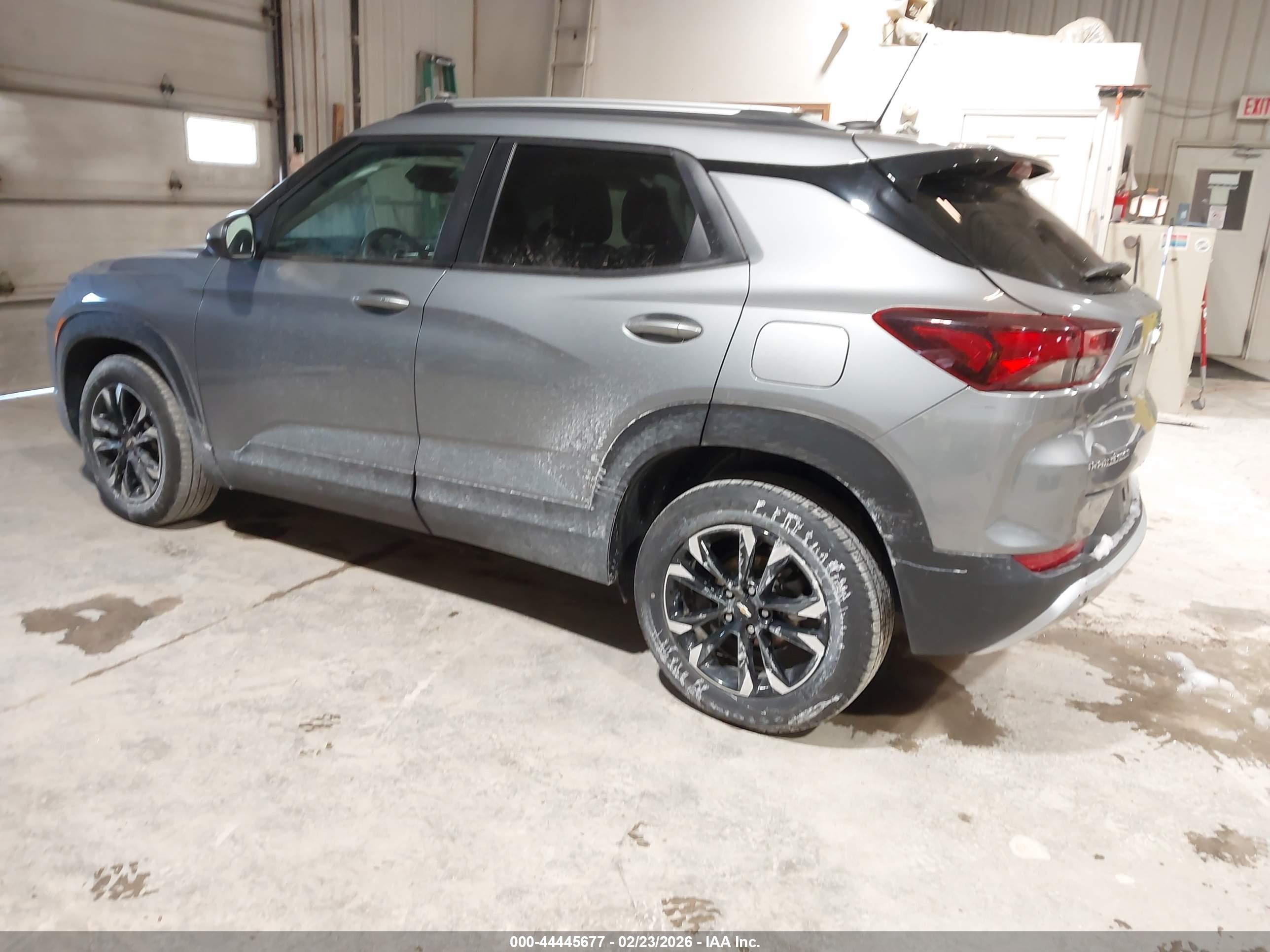 CHEVROLET TRAILBLAZER image 3