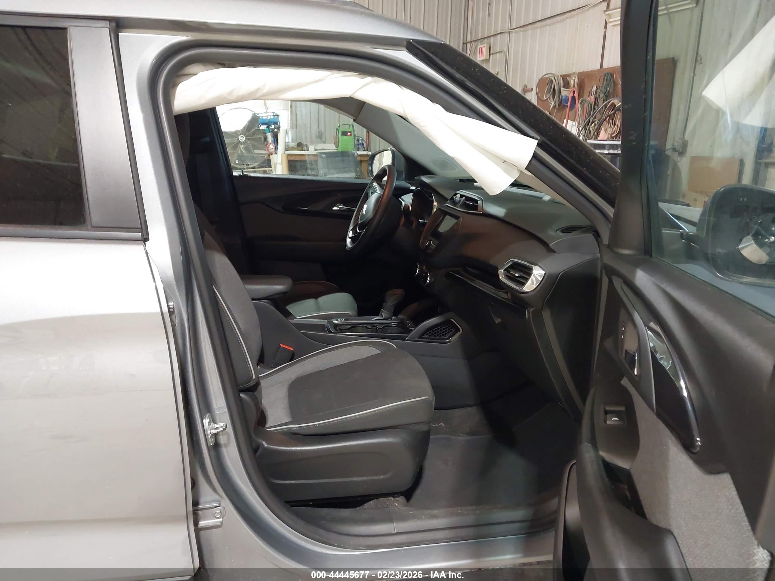 CHEVROLET TRAILBLAZER image 5