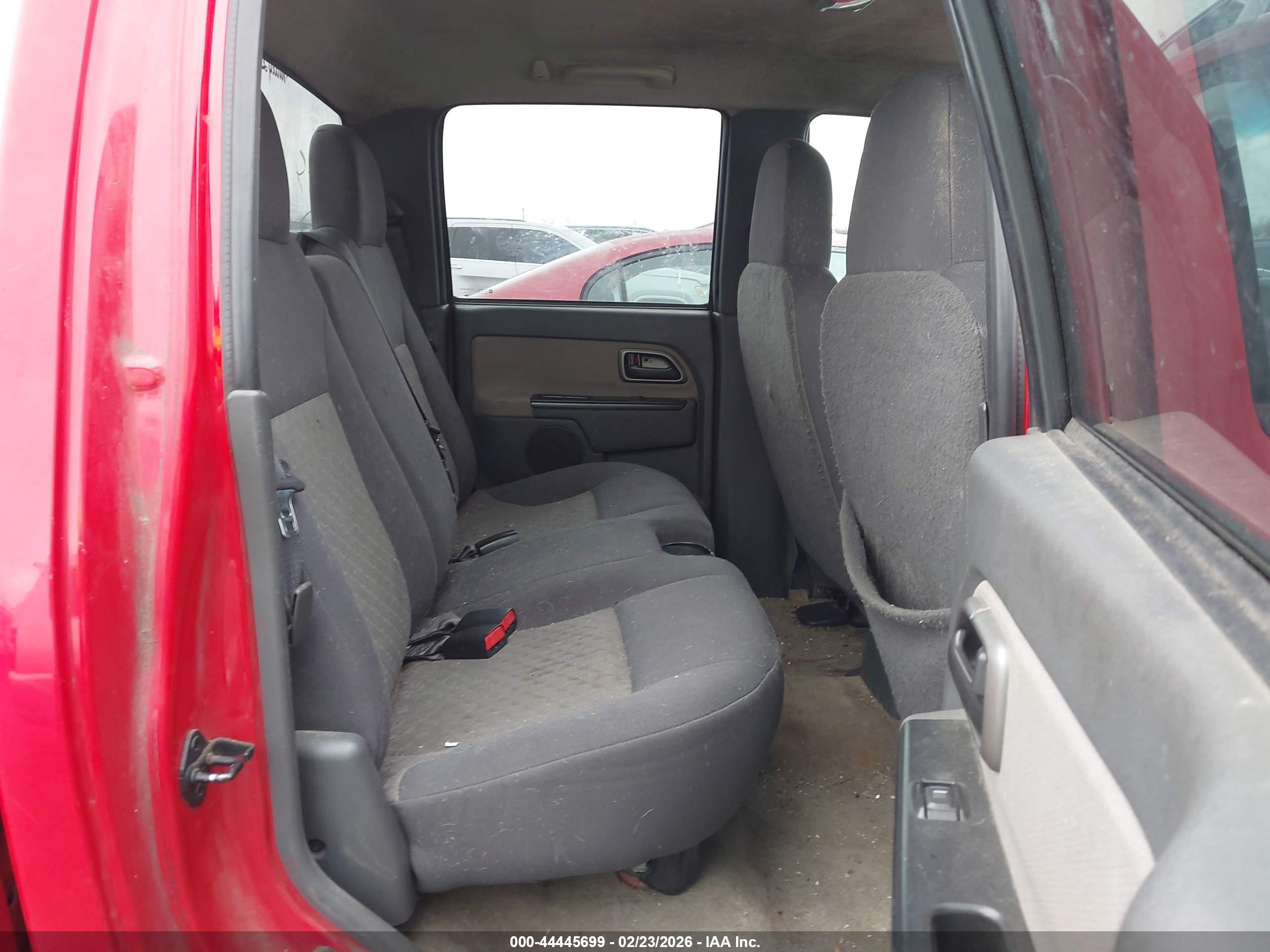 GMC CANYON image 8