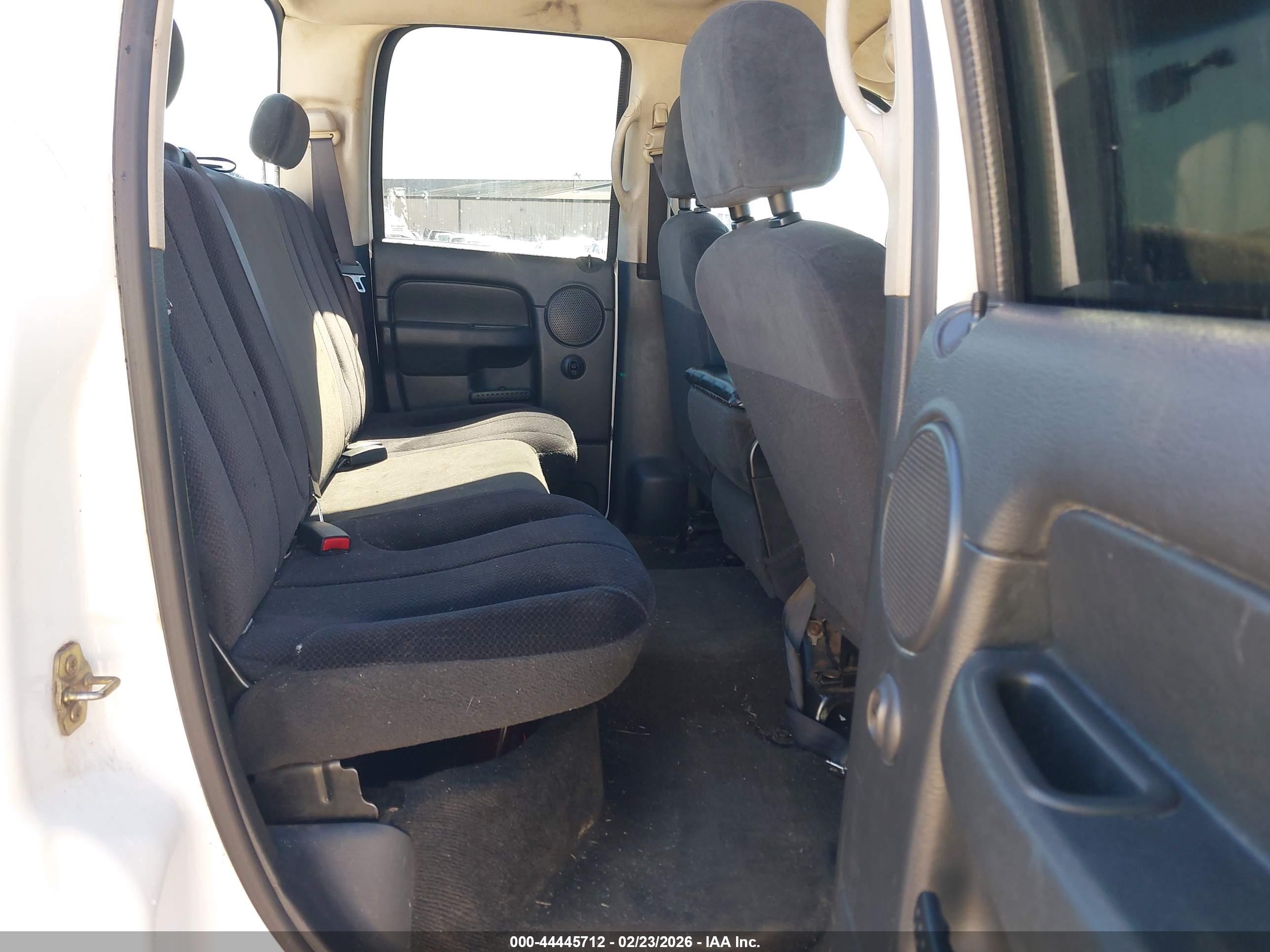 DODGE RAM image 8