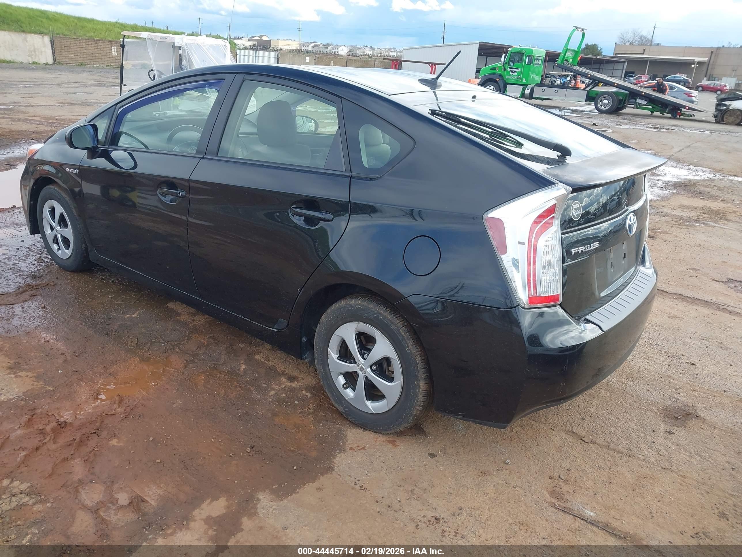 TOYOTA PRIUS image 3