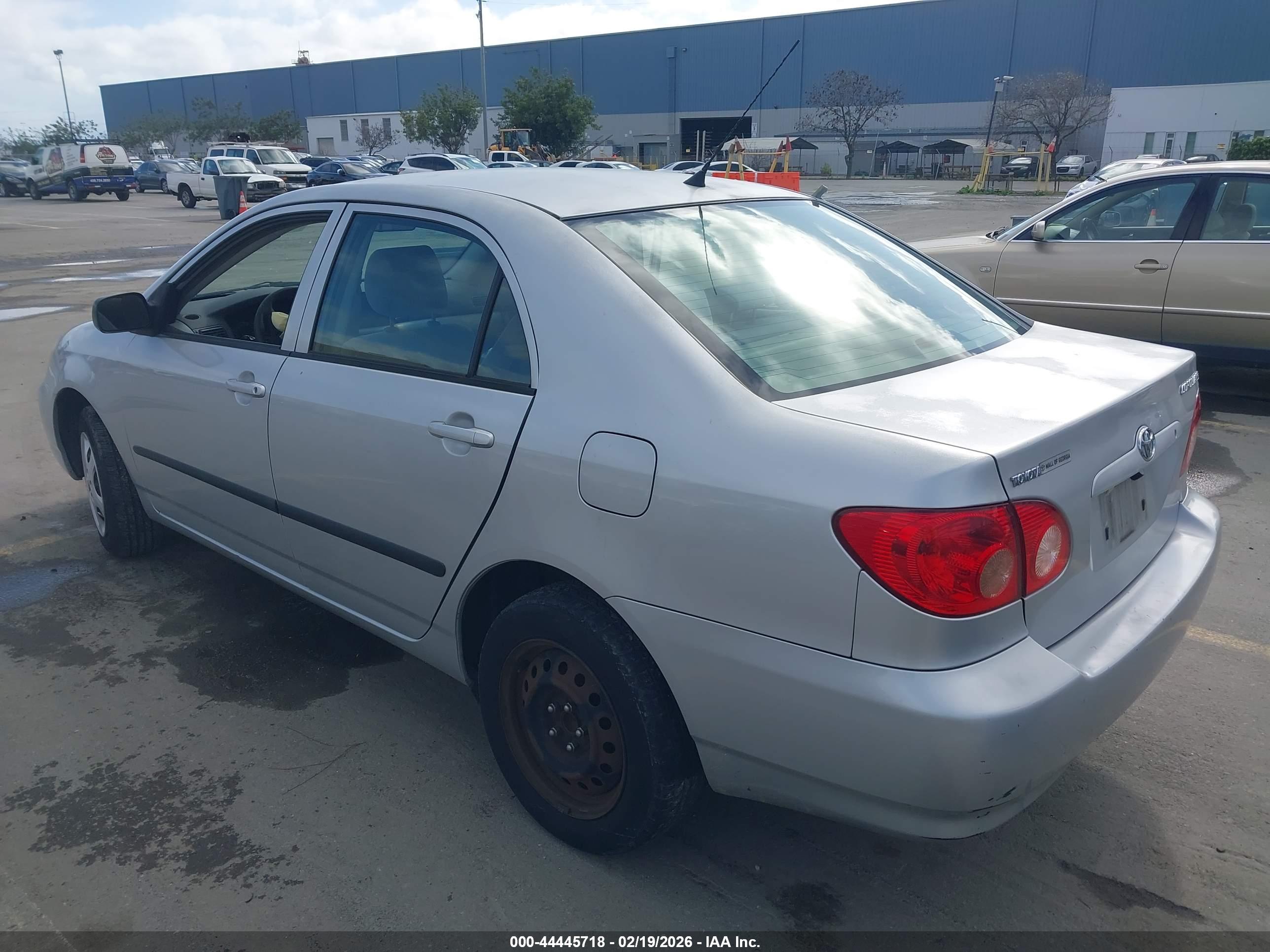 TOYOTA COROLLA image 3