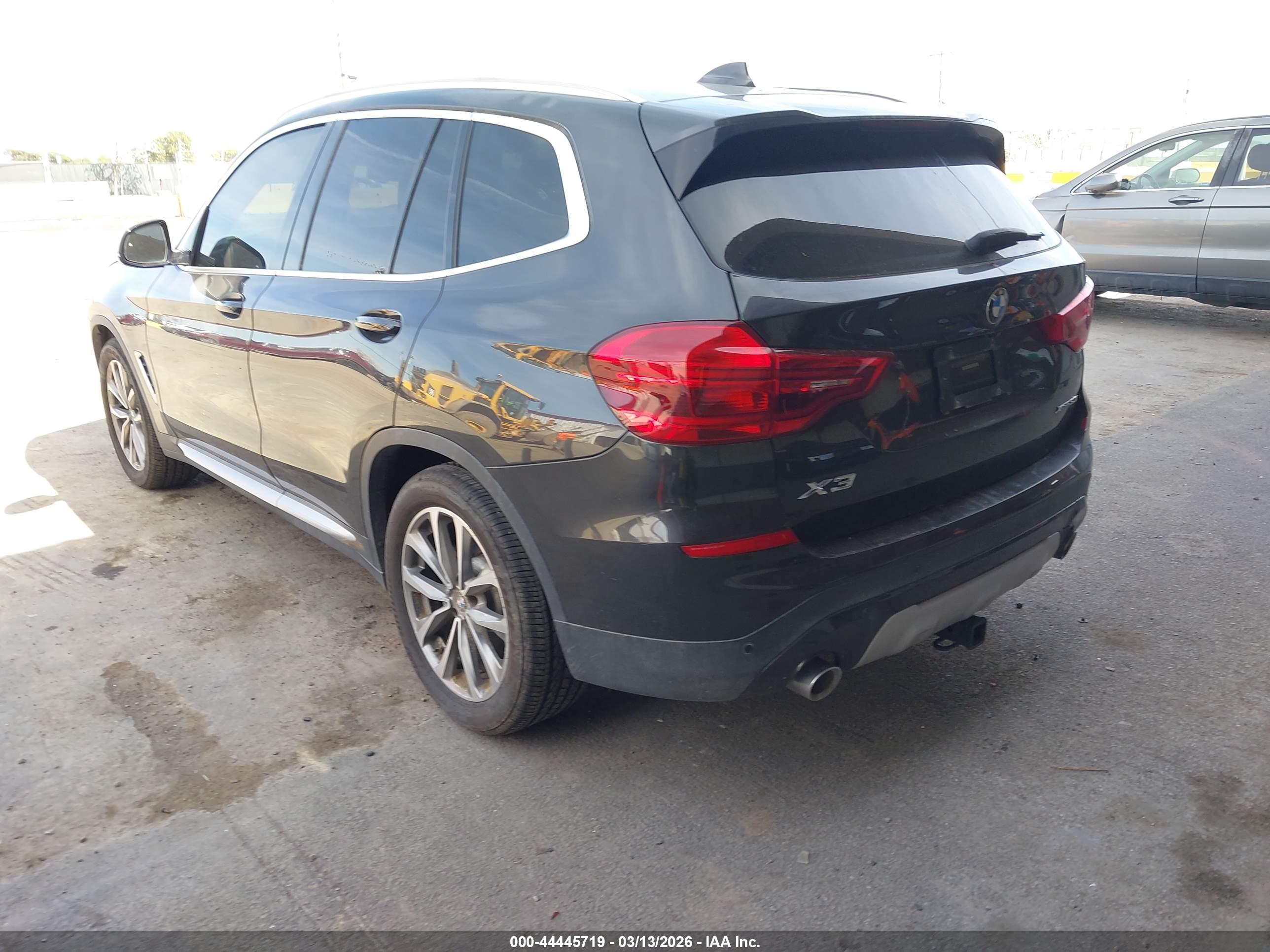 BMW X3 image 3