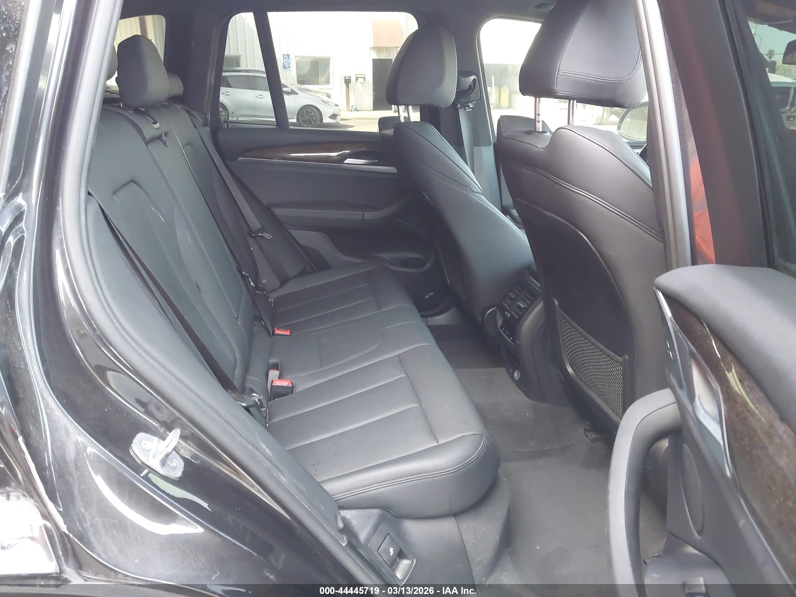 BMW X3 image 8