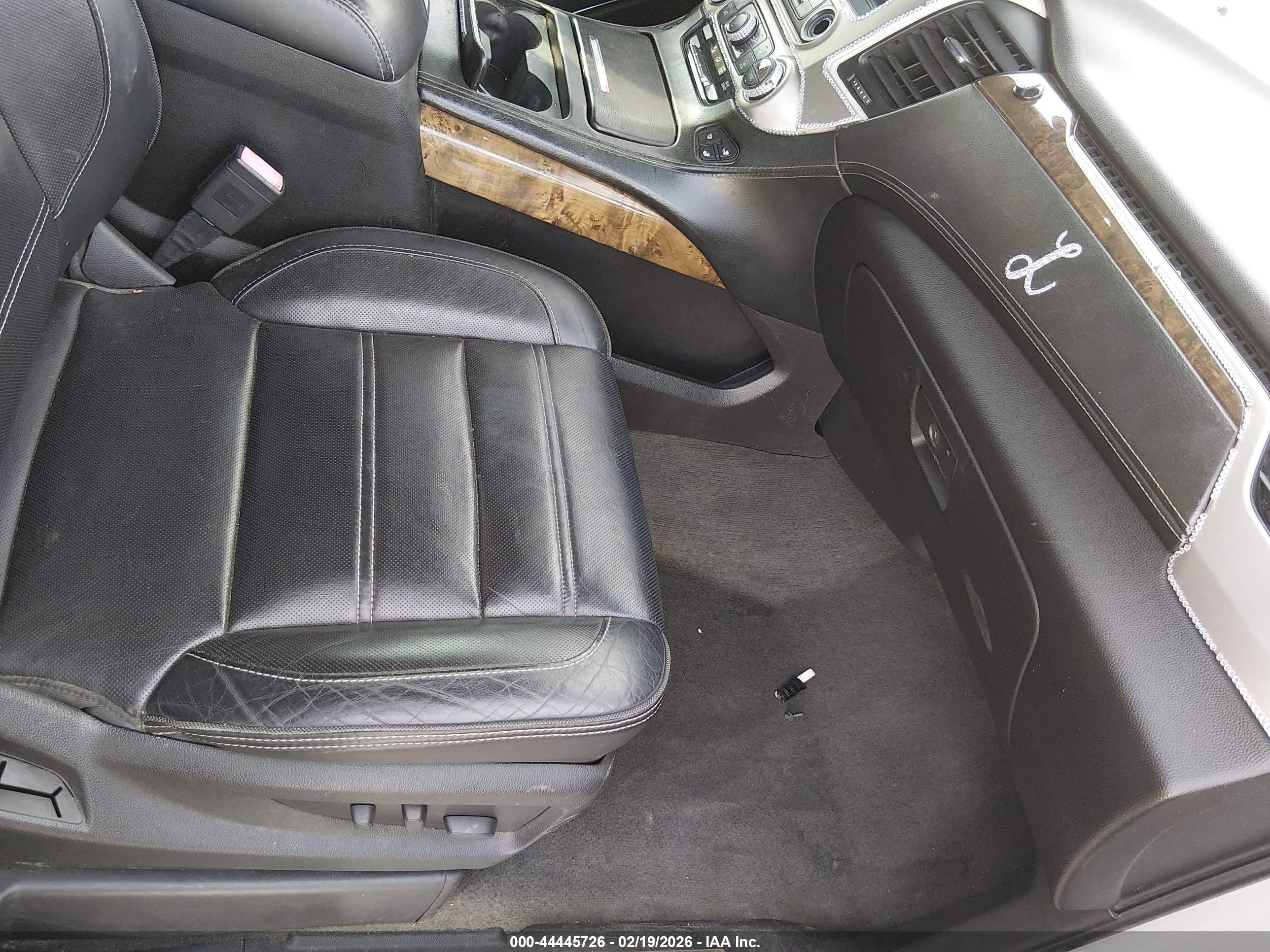 GMC YUKON image 5