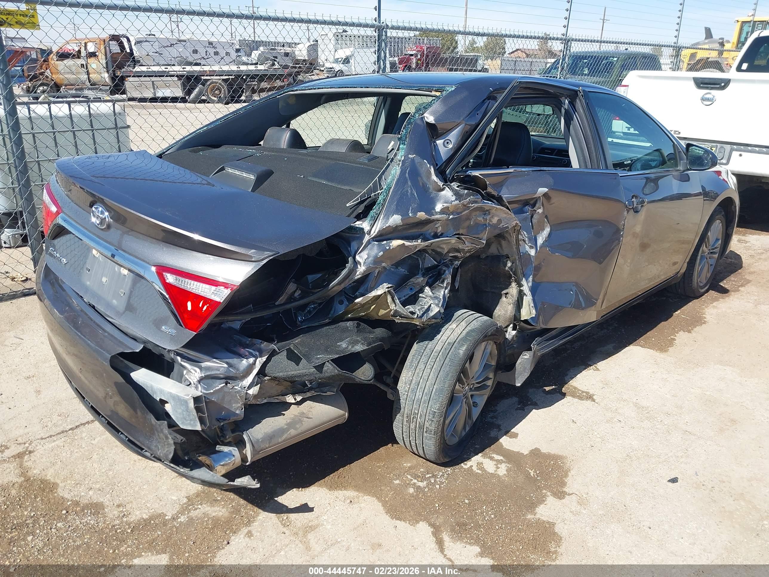 TOYOTA CAMRY image 4