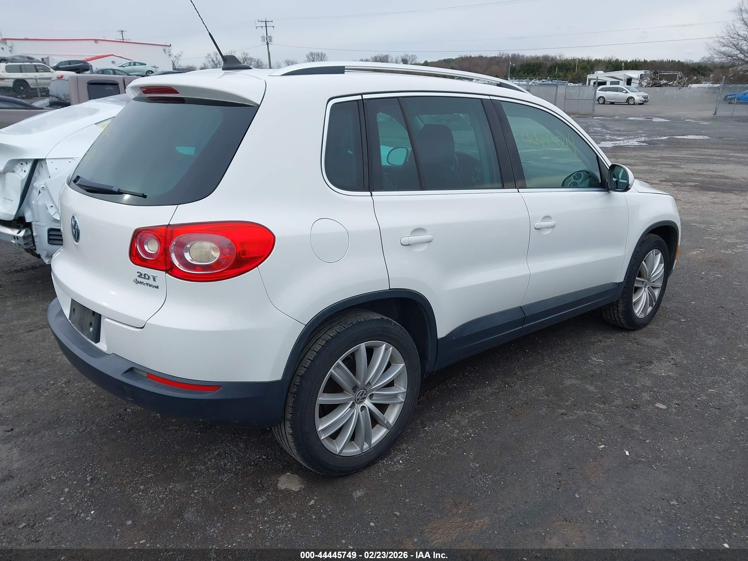 VOLKSWAGEN TIGUAN image 4