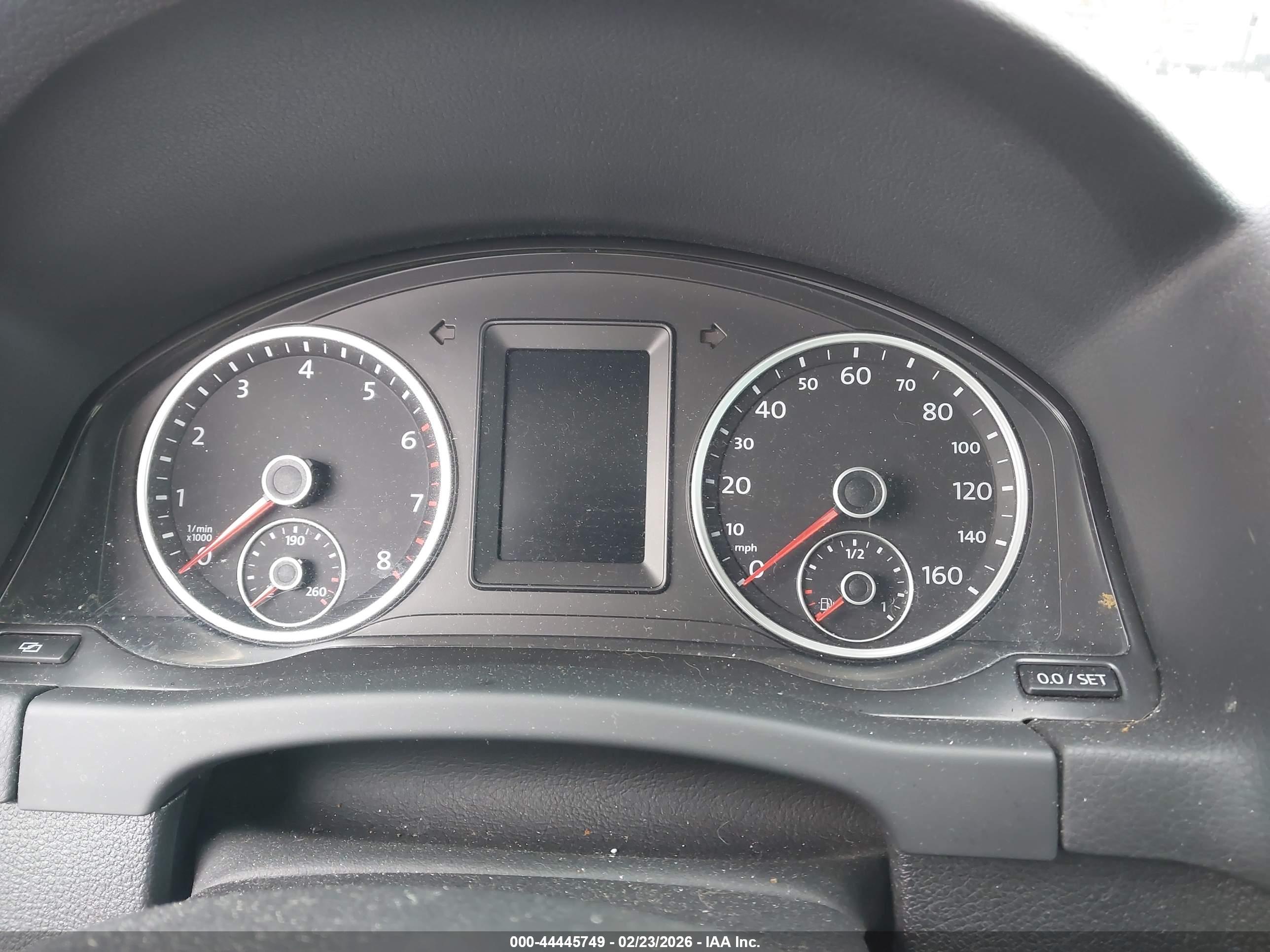 VOLKSWAGEN TIGUAN image 7