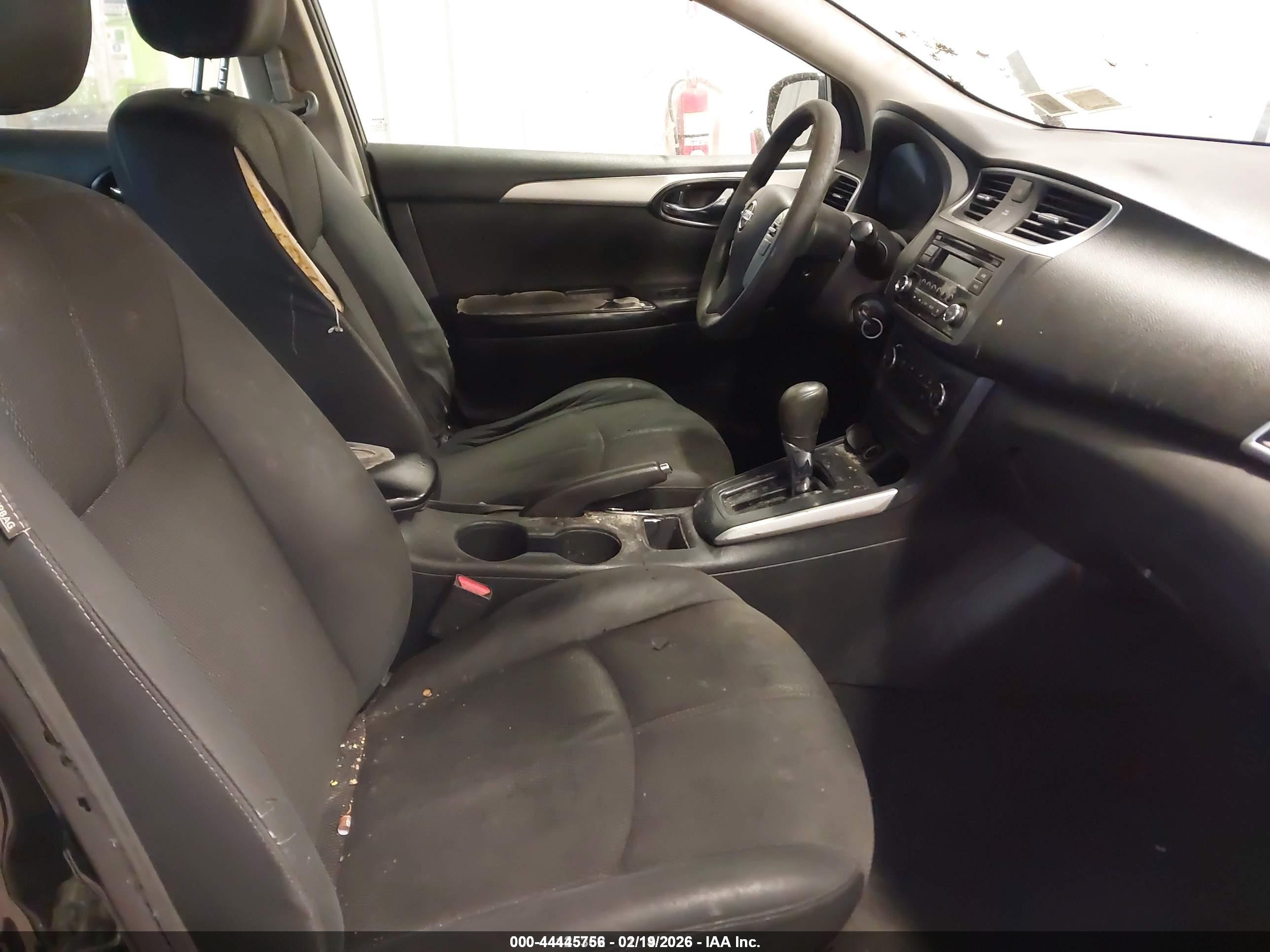 NISSAN SENTRA image 5