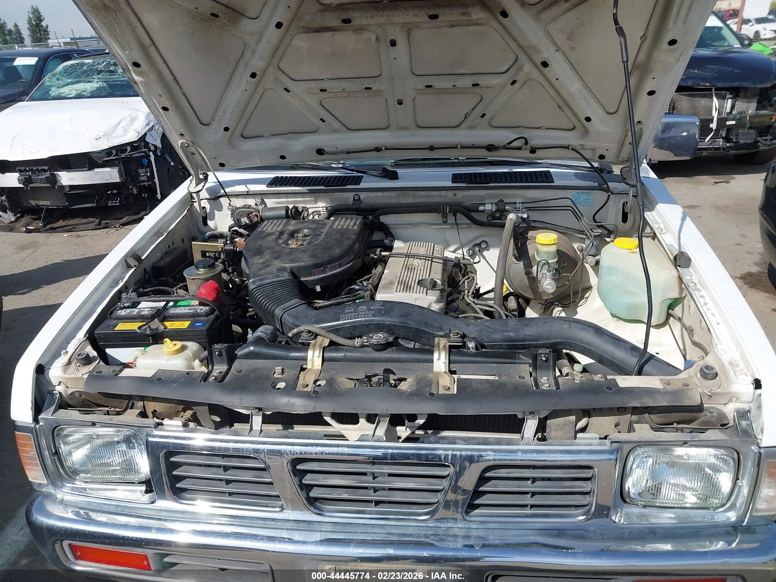 NISSAN 4X2 image 10