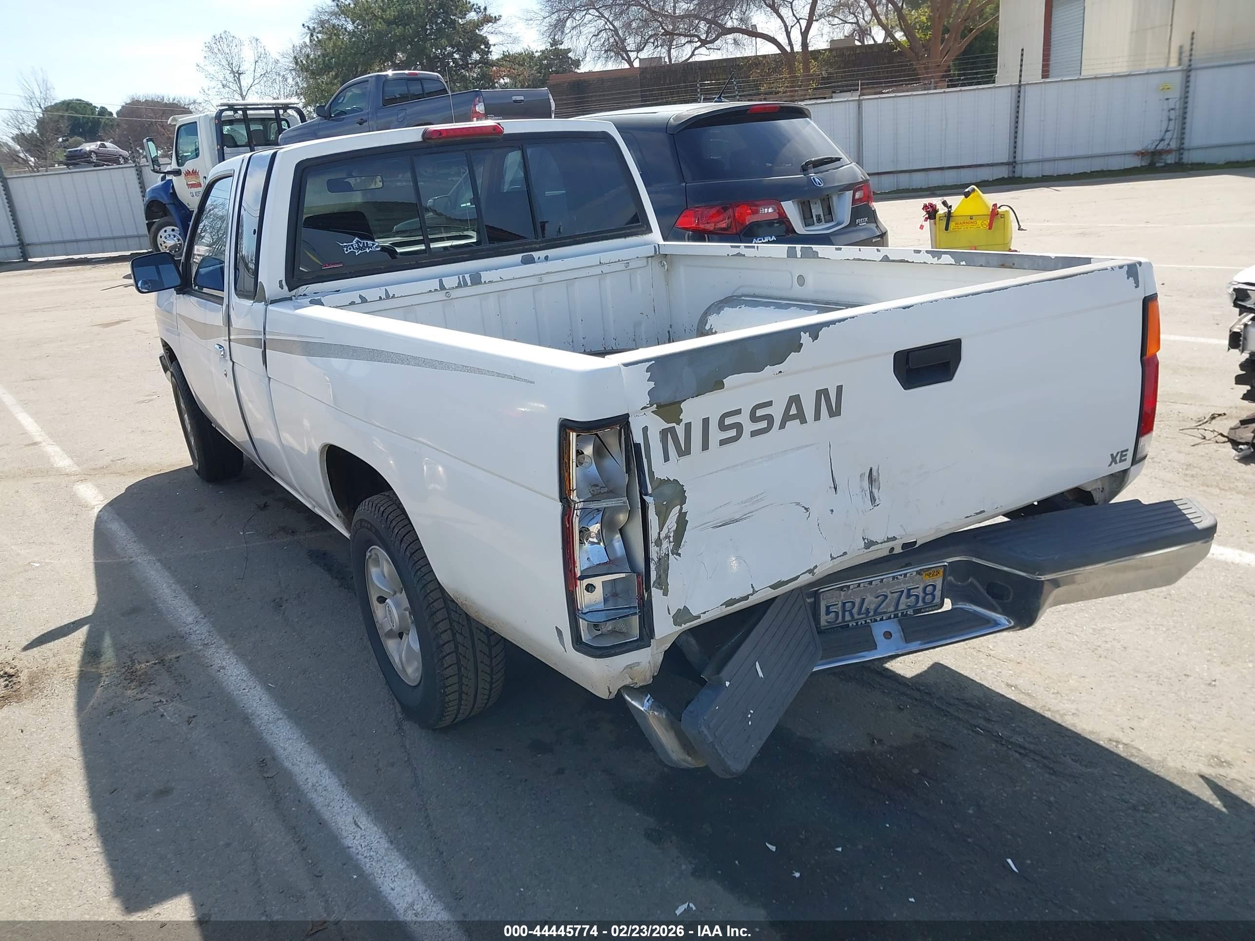 NISSAN 4X2 image 3
