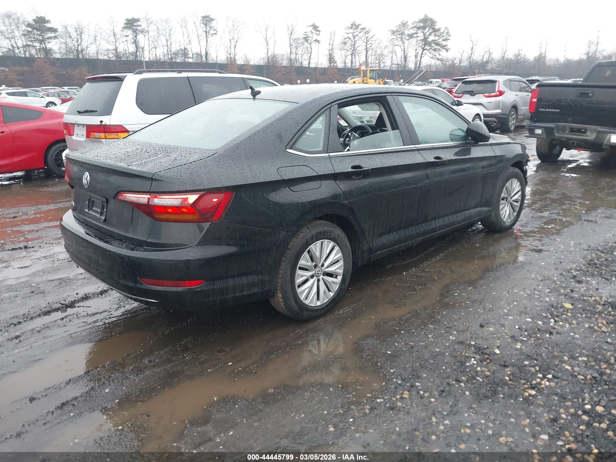 VOLKSWAGEN JETTA image 4