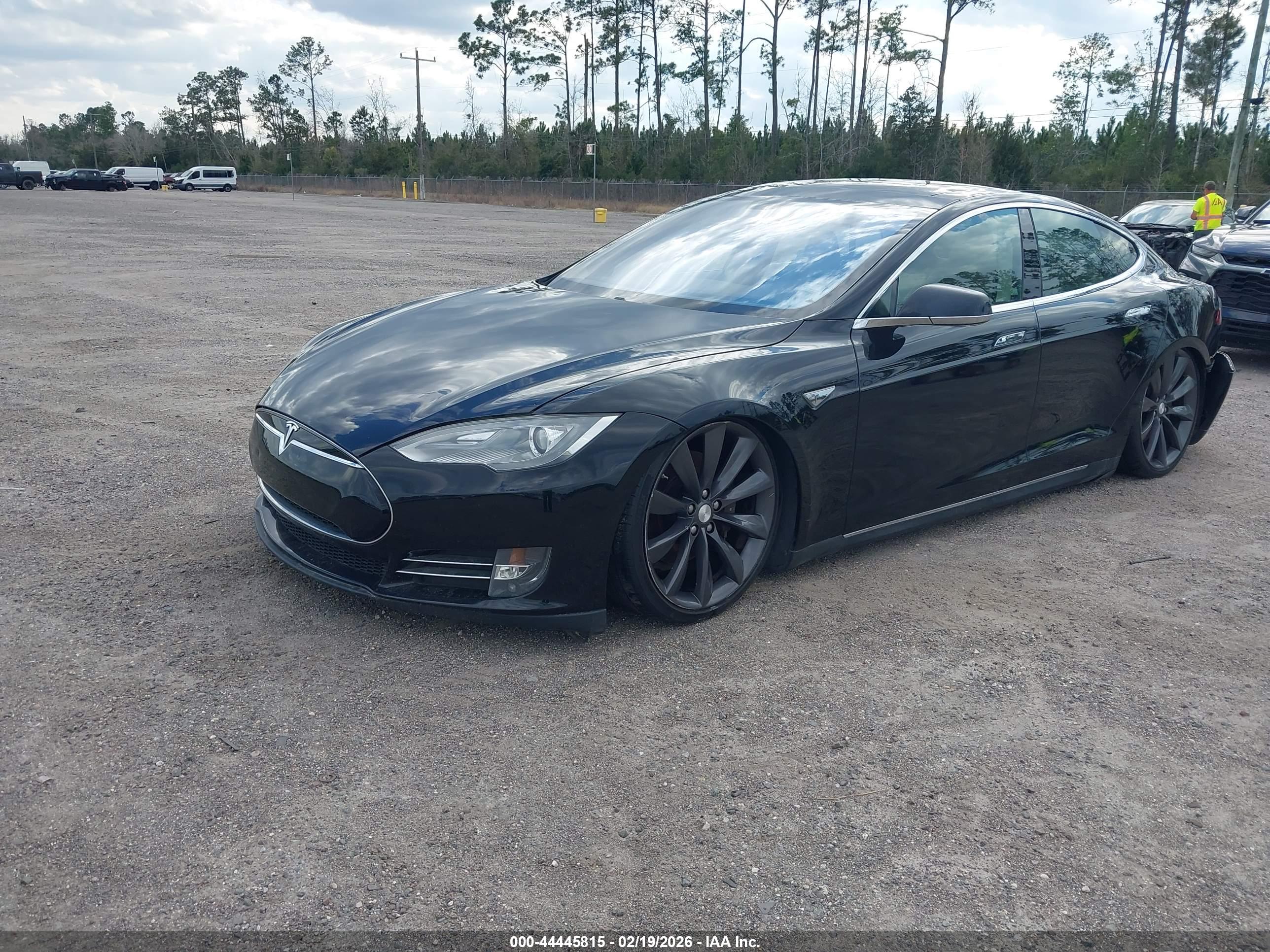 TESLA MODEL image 2