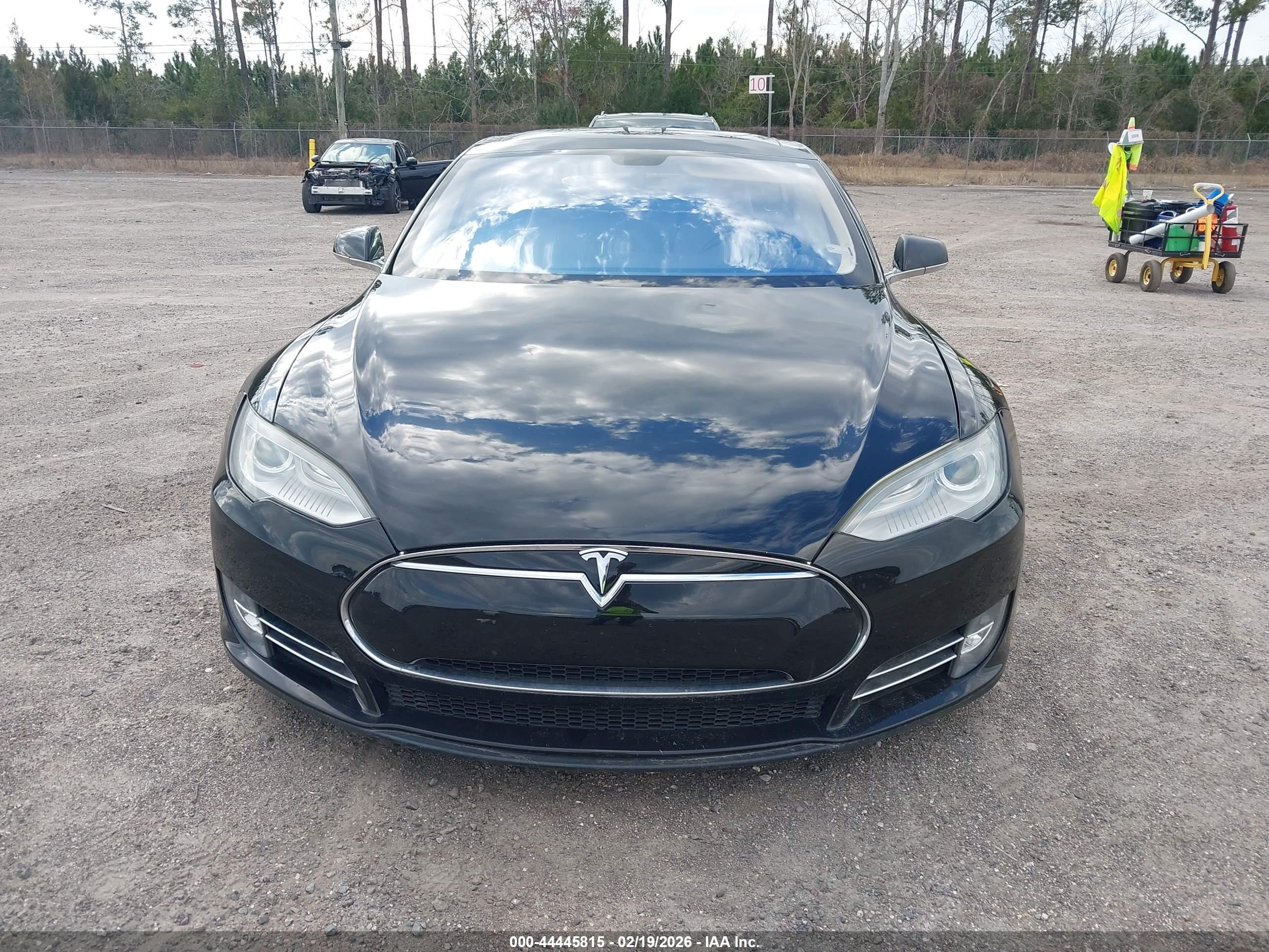 TESLA MODEL image 6