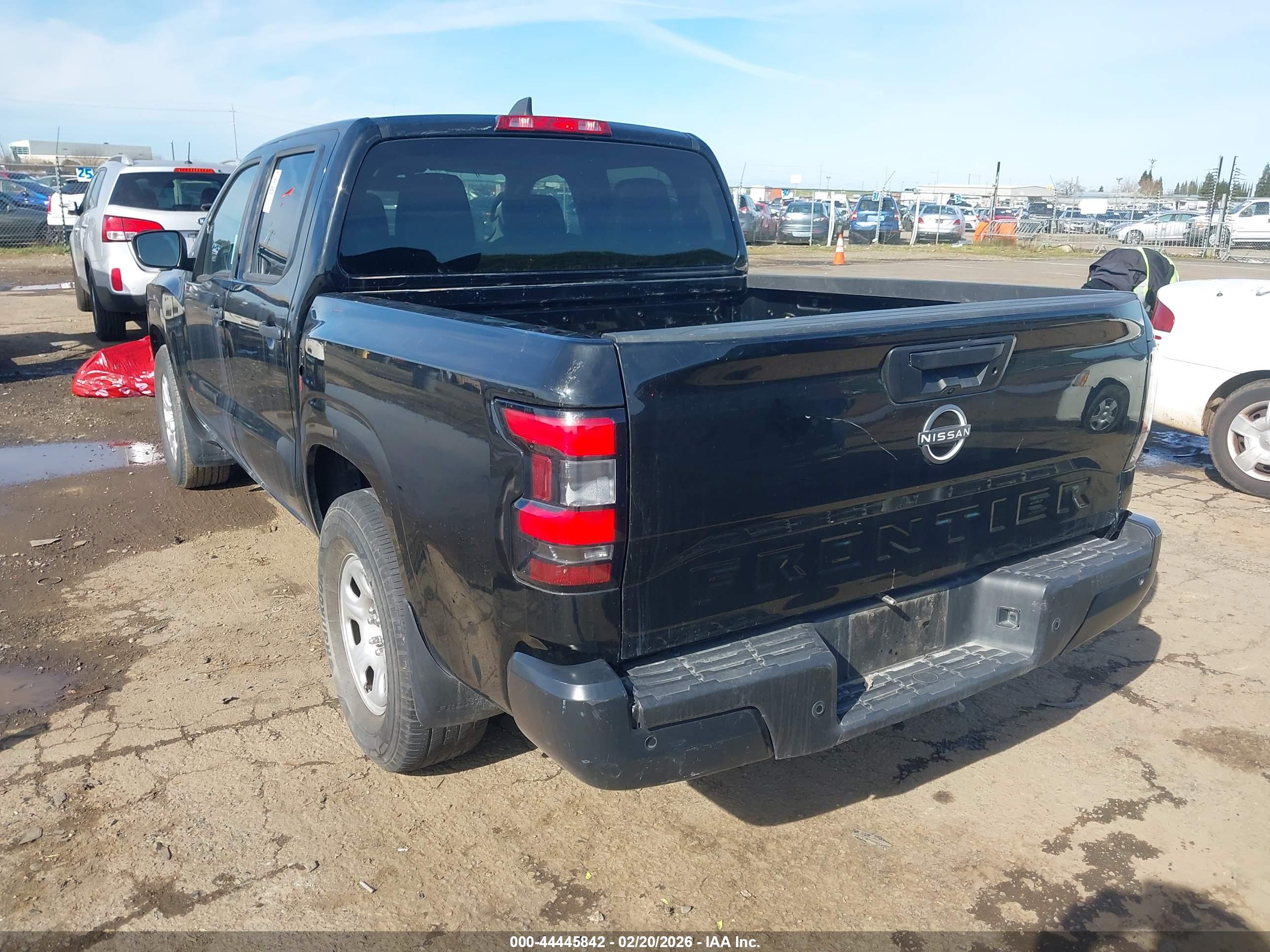 NISSAN FRONTIER image 3