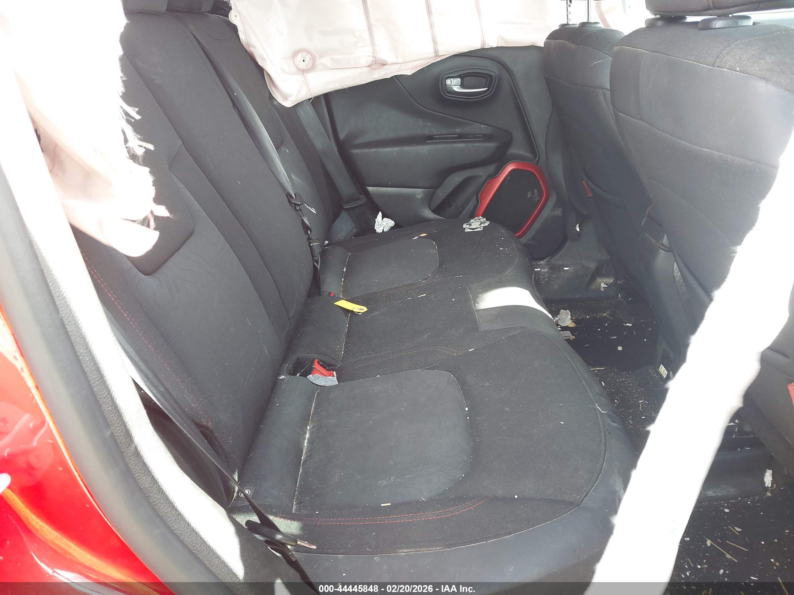 JEEP RENEGADE image 8