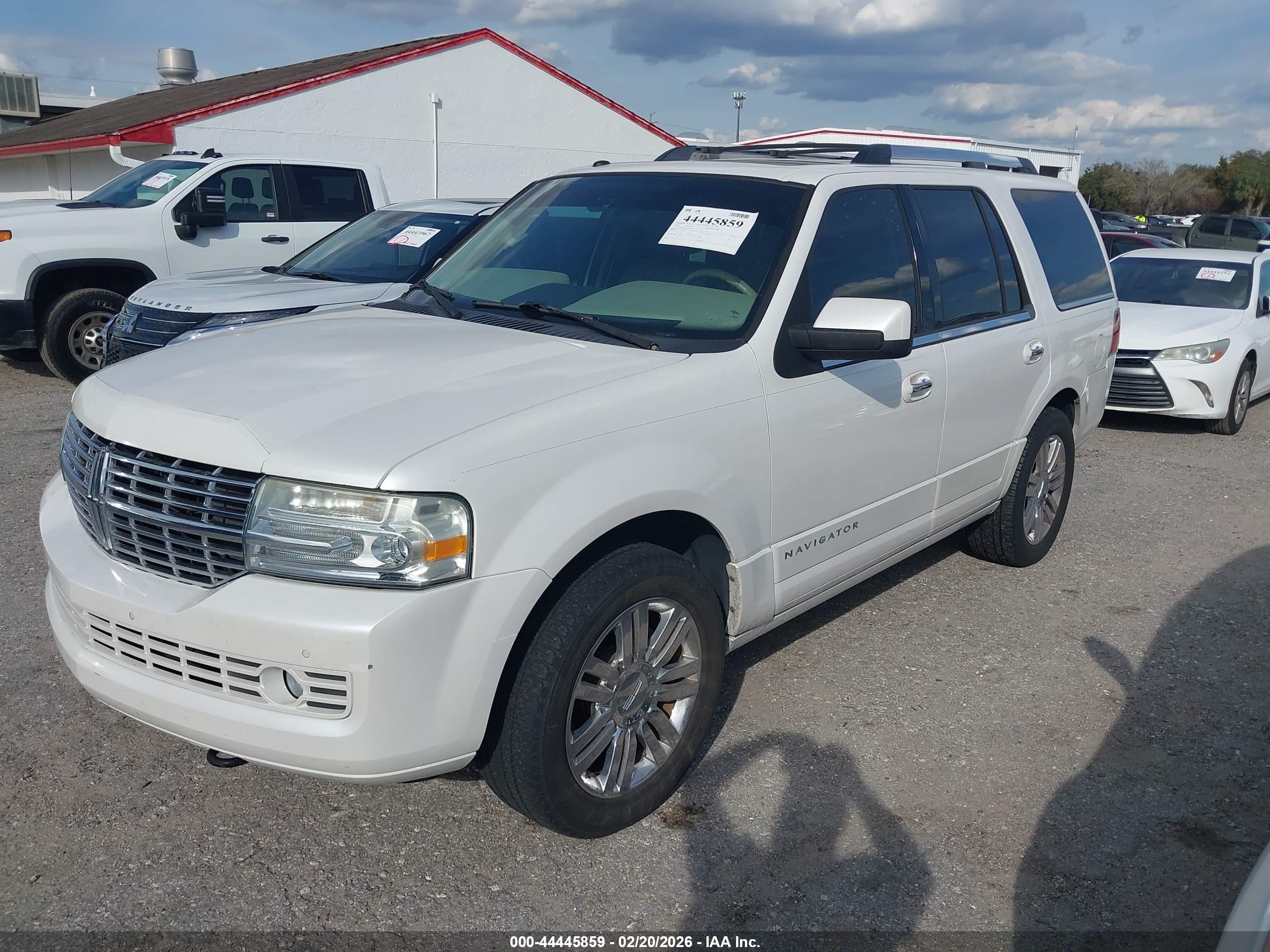 LINCOLN NAVIGATOR image 2