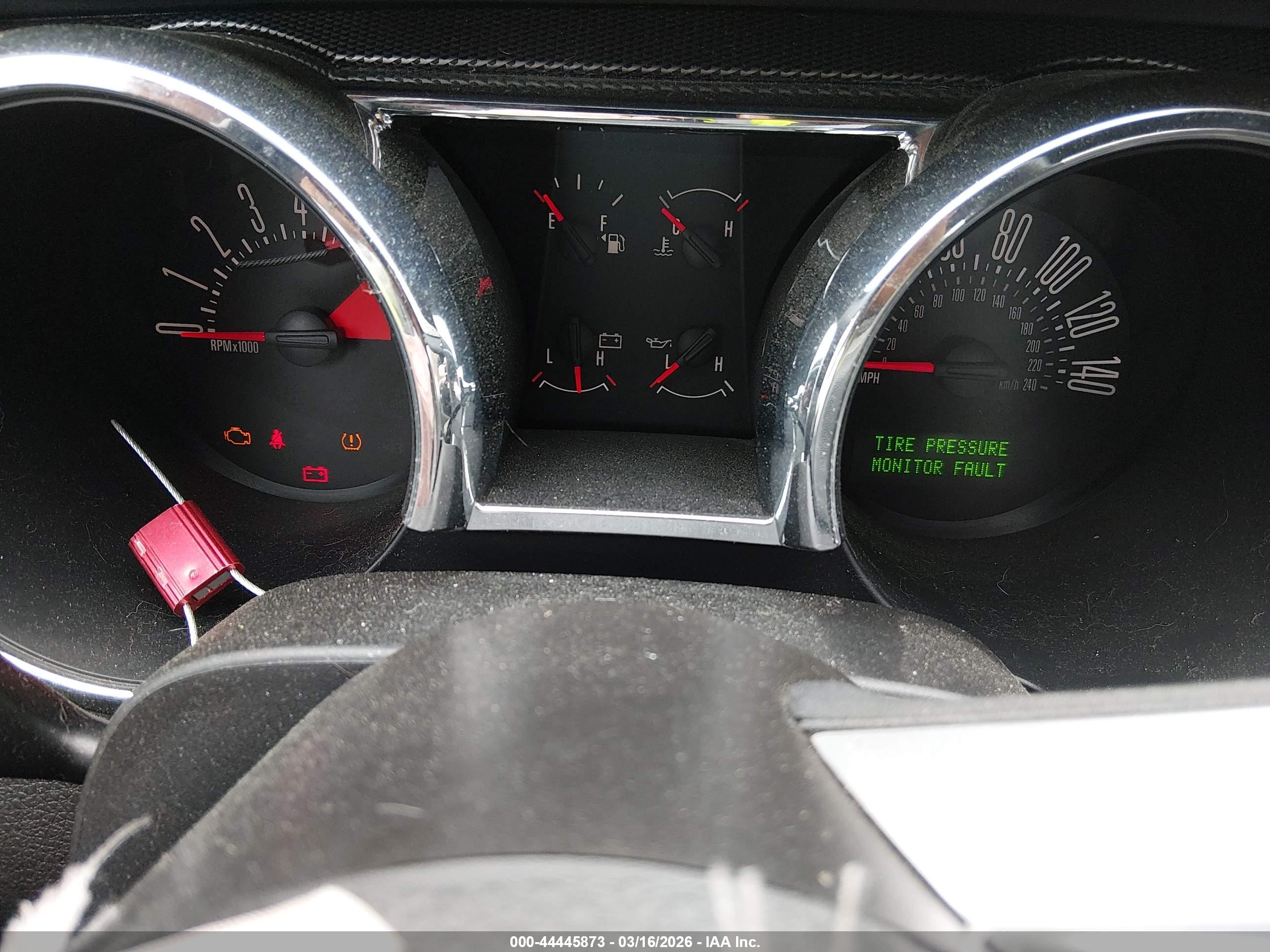 FORD MUSTANG image 7