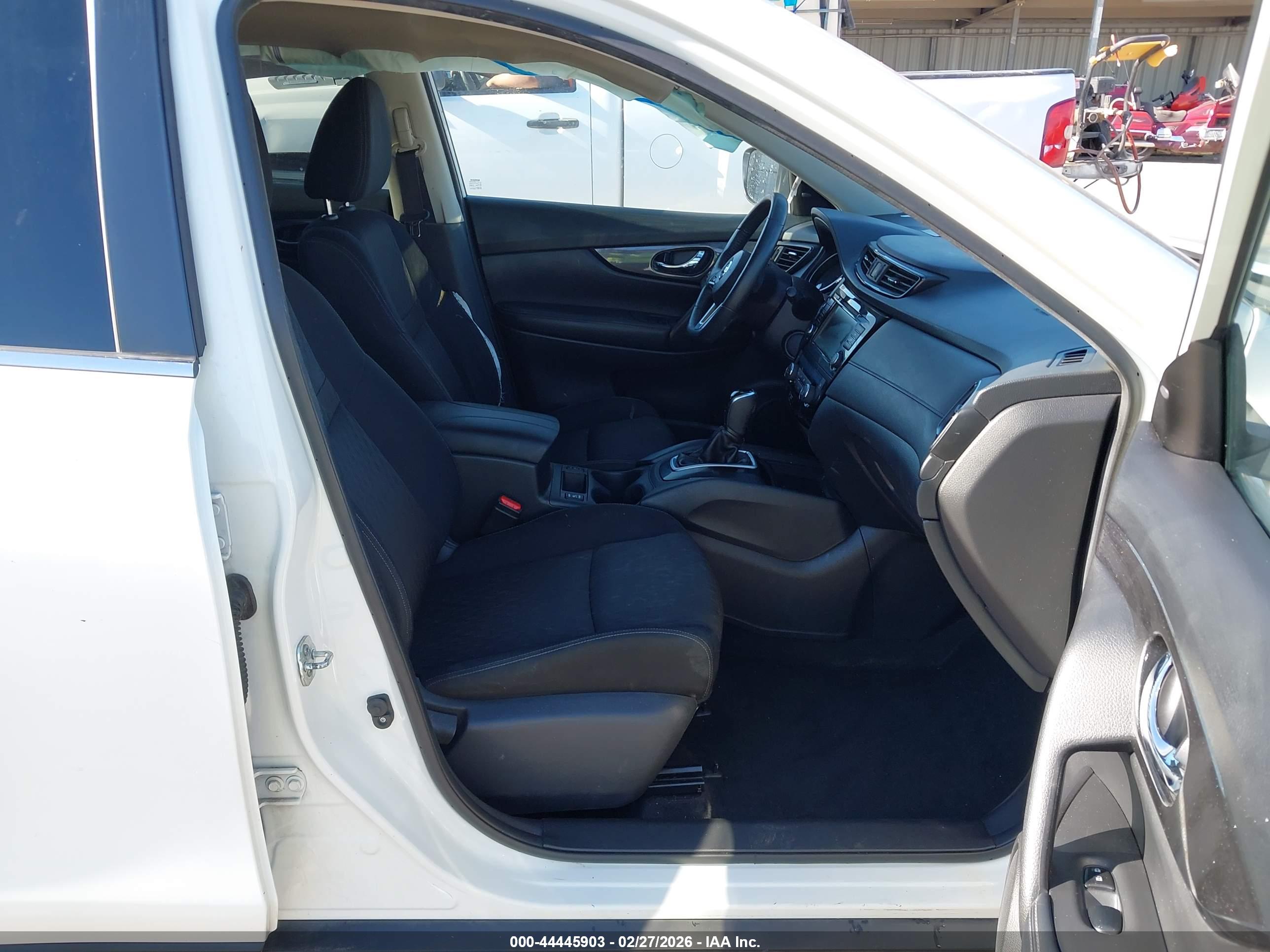 NISSAN ROGUE image 5
