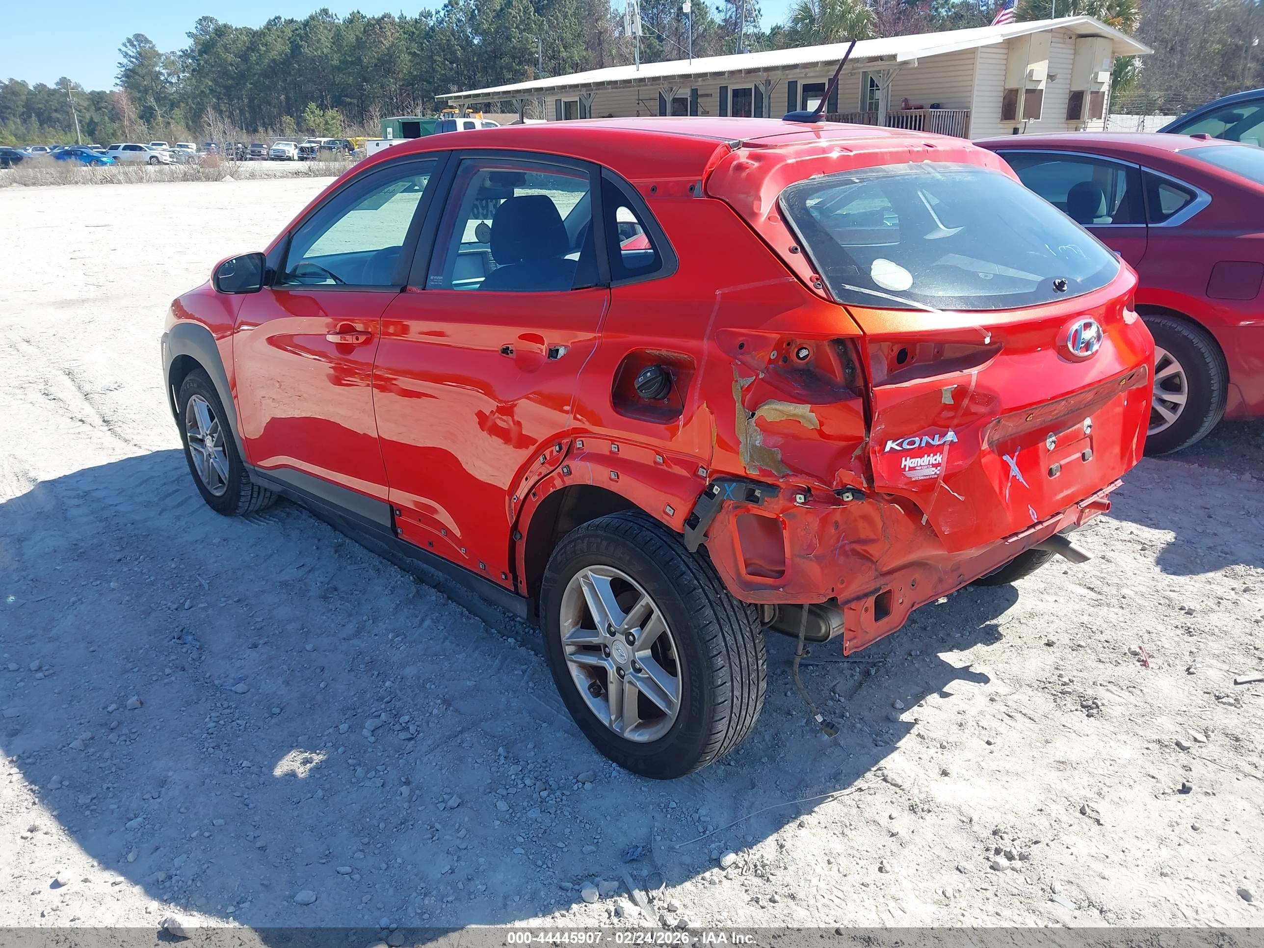 HYUNDAI KONA image 3