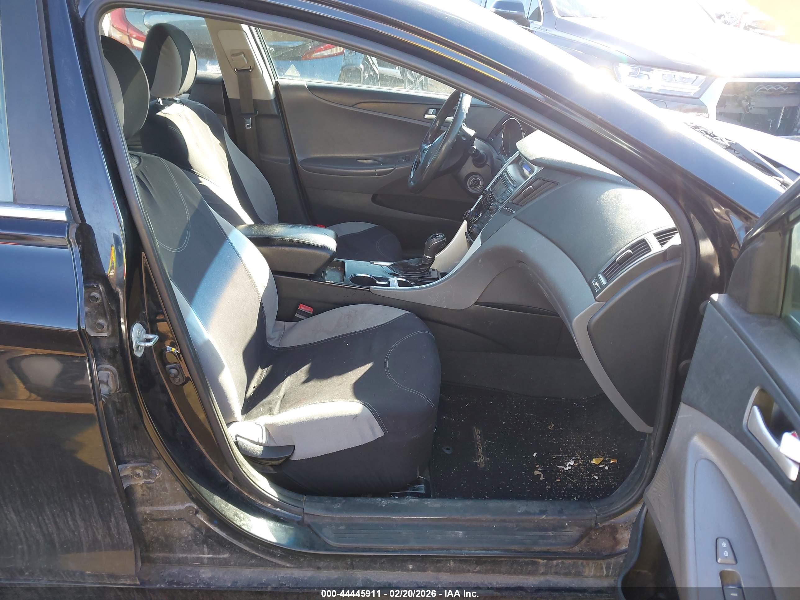 HYUNDAI SONATA image 5