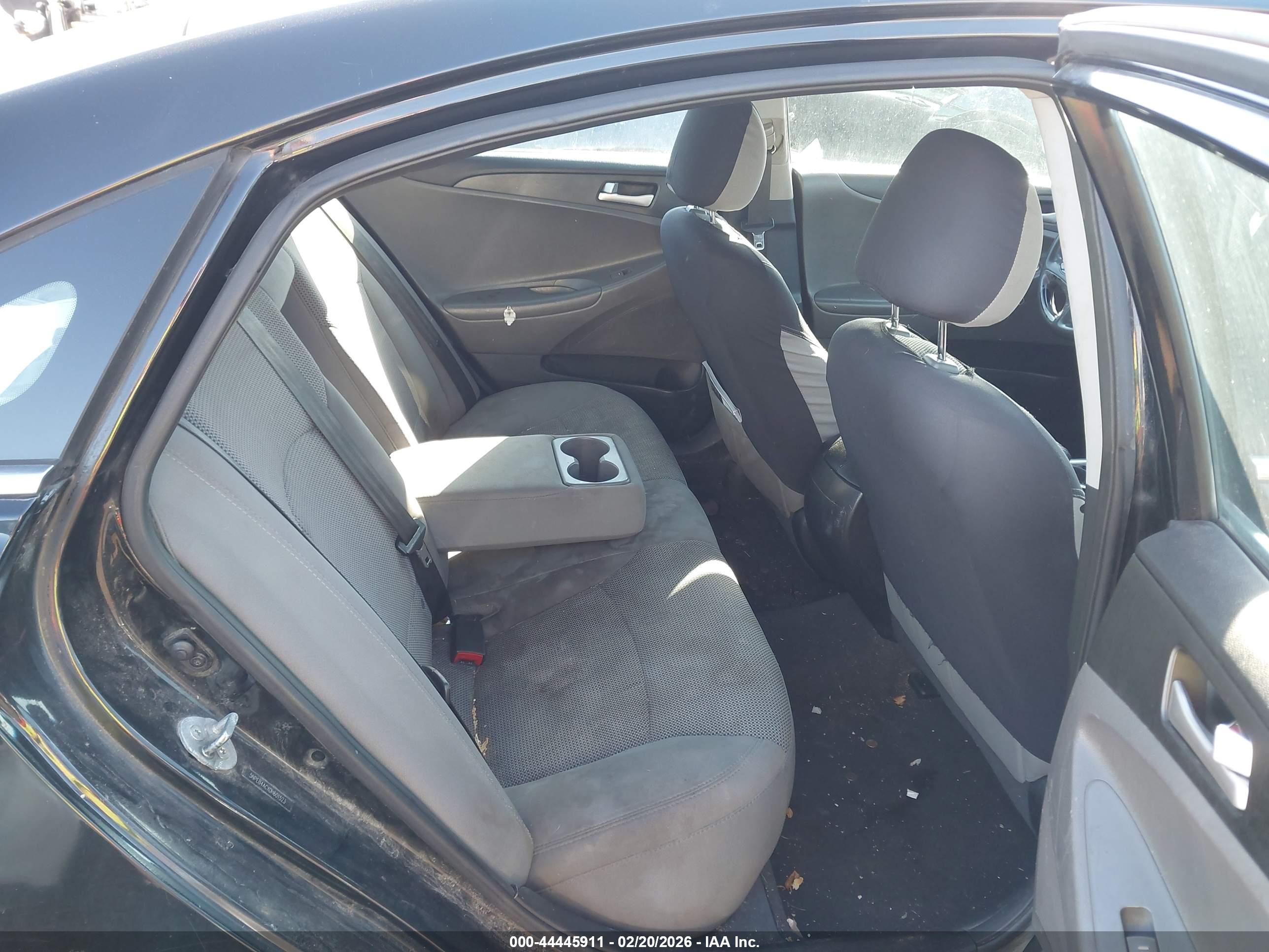 HYUNDAI SONATA image 8