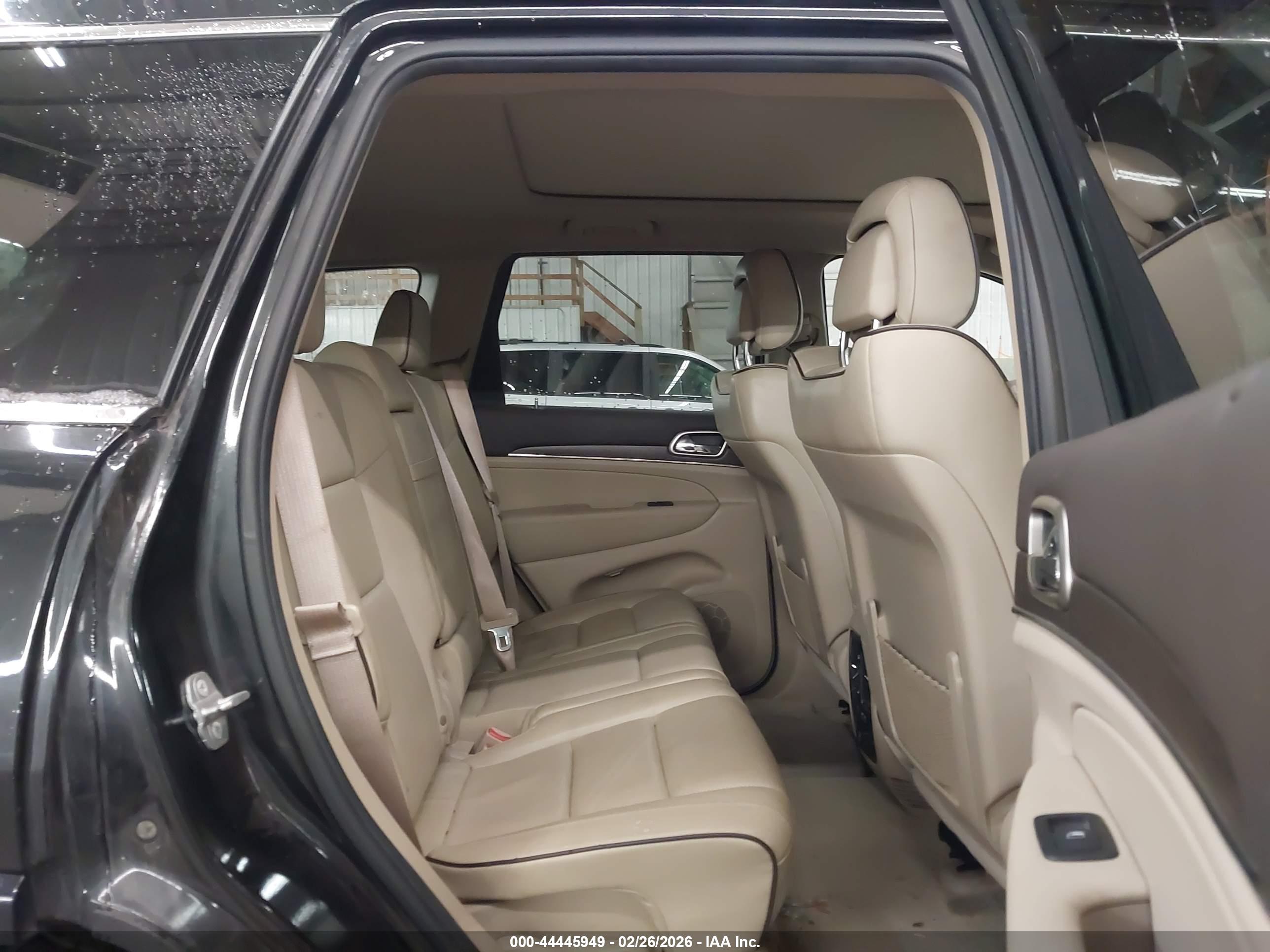 JEEP GRAND image 8