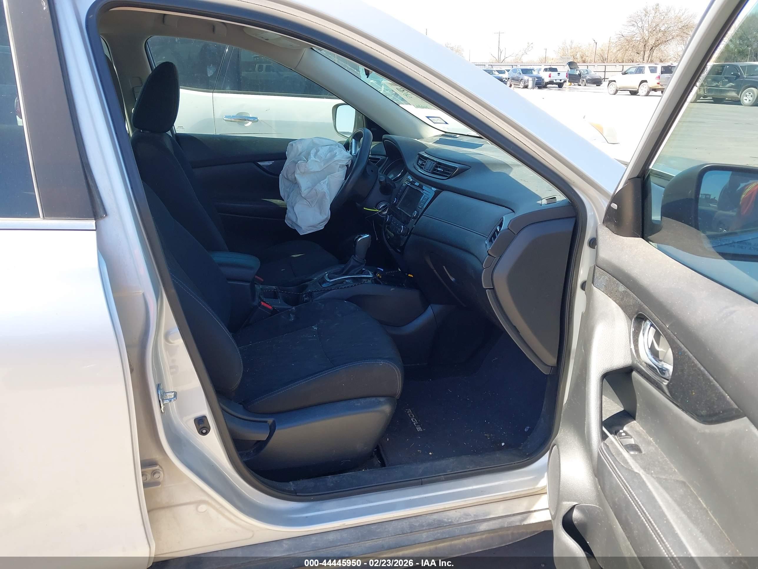 NISSAN ROGUE image 5