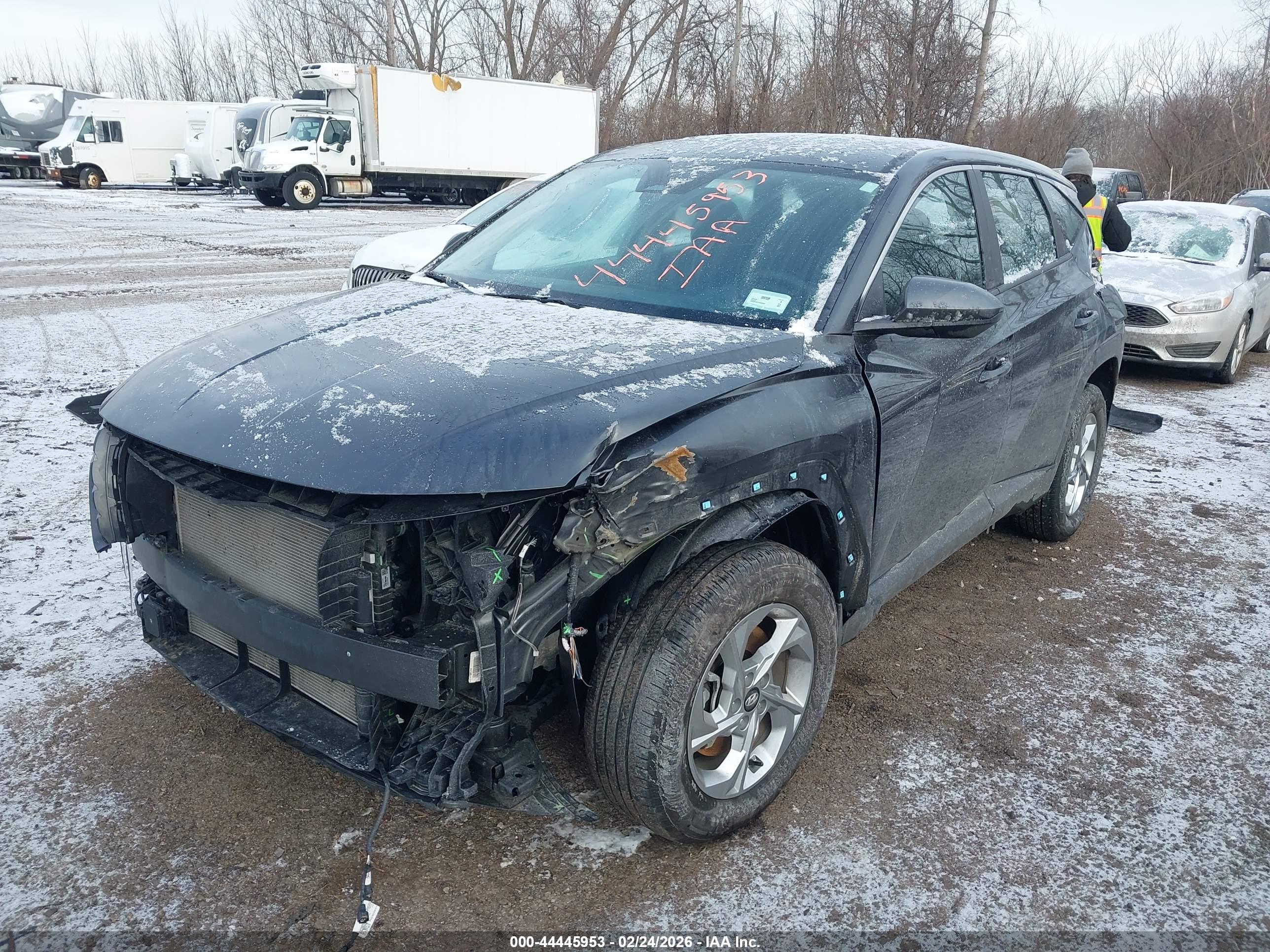 HYUNDAI TUCSON image 2