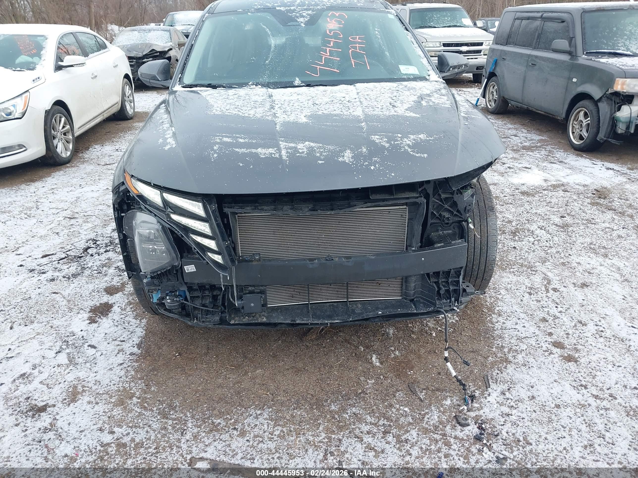 HYUNDAI TUCSON image 6