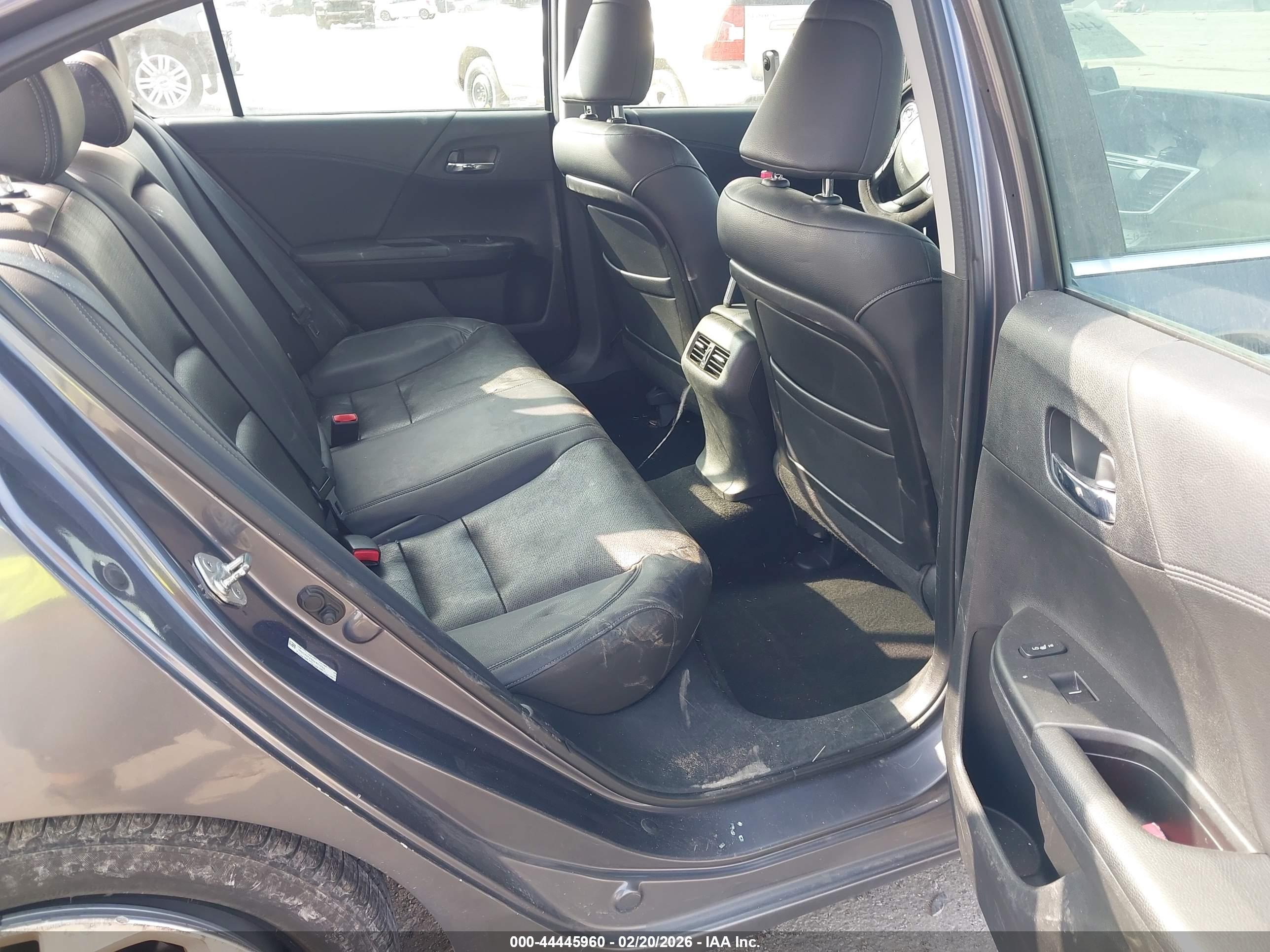 HONDA ACCORD image 8