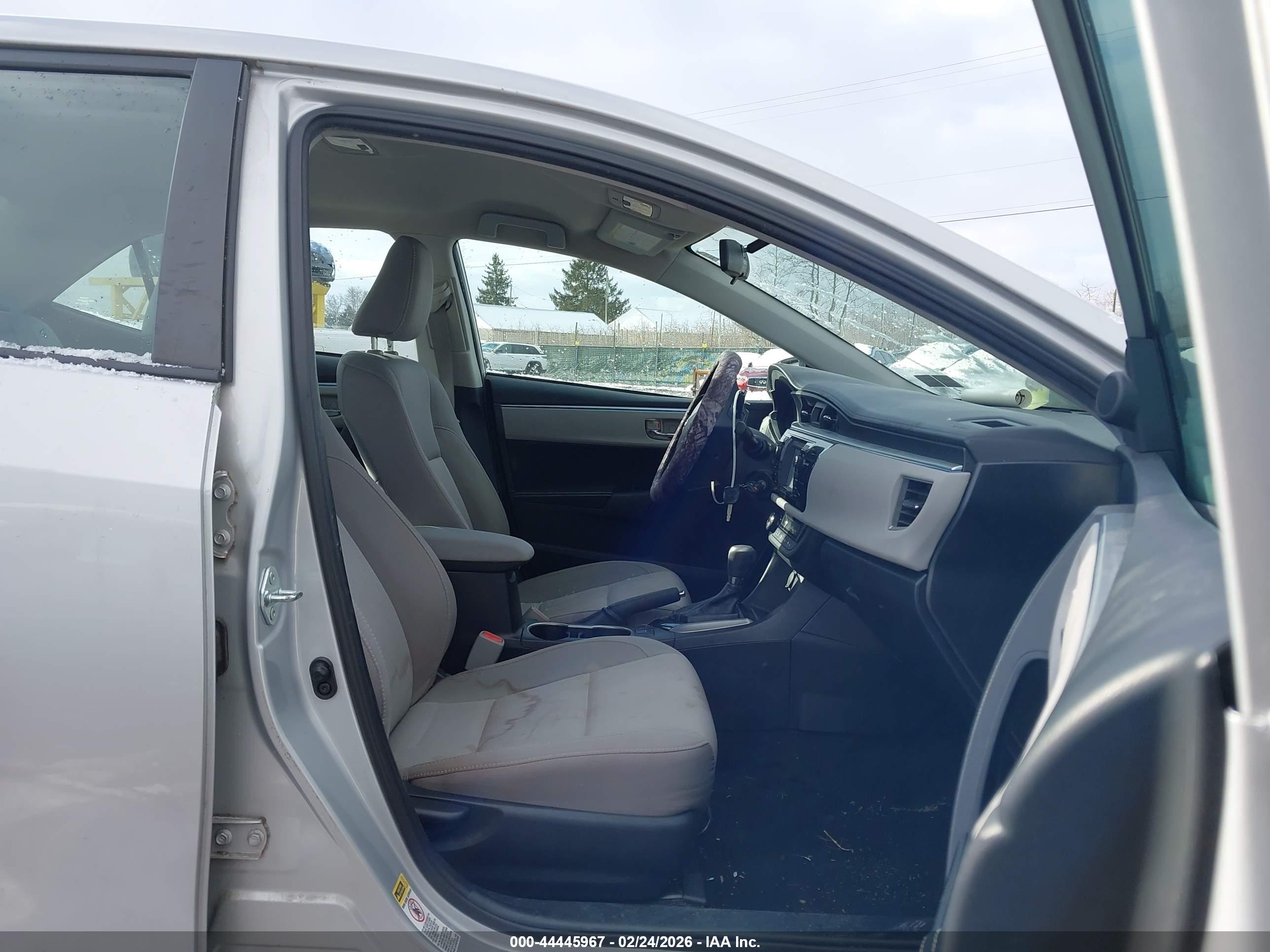 TOYOTA COROLLA image 5